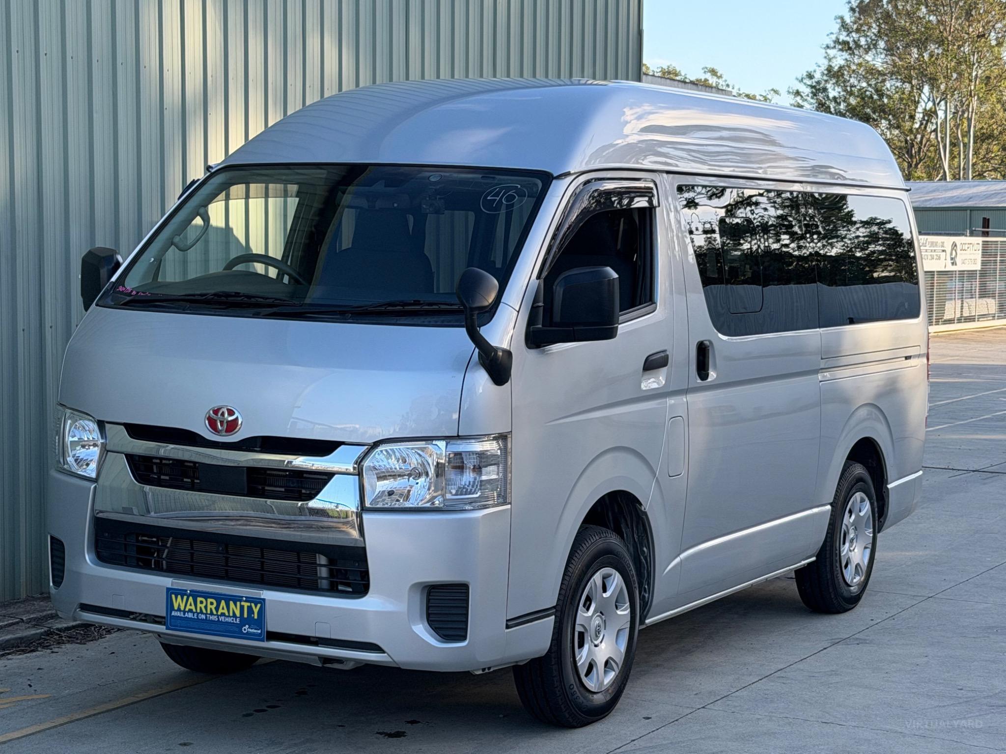 TOYOTA HIACE