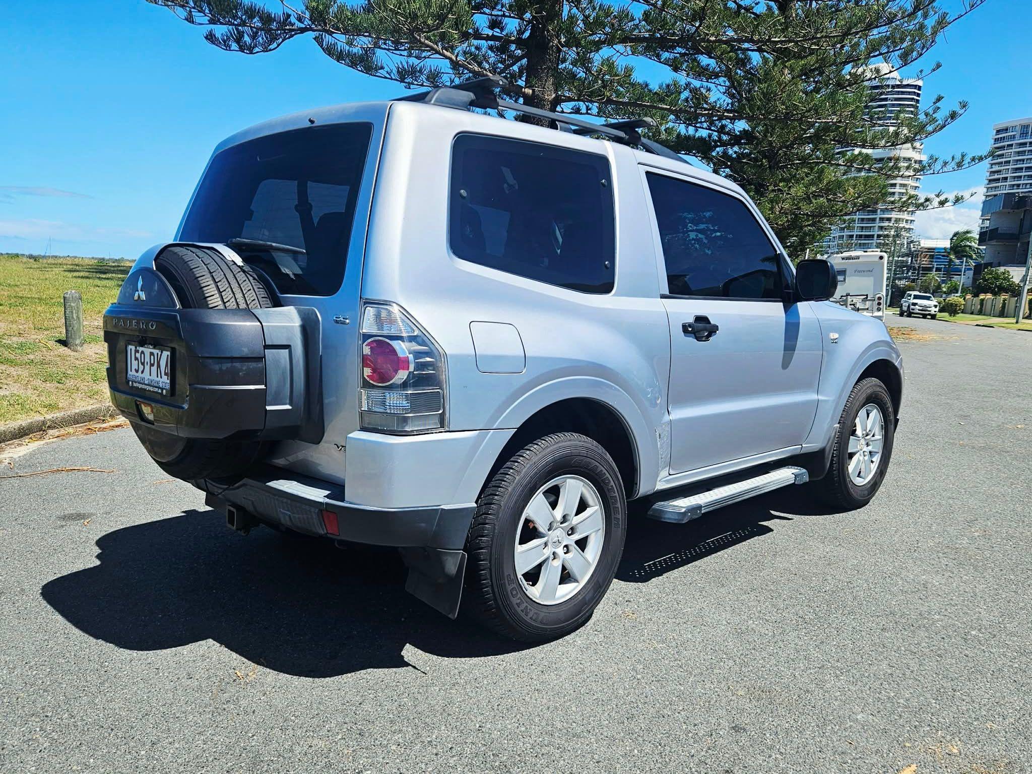 MITSUBISHI PAJERO MINI