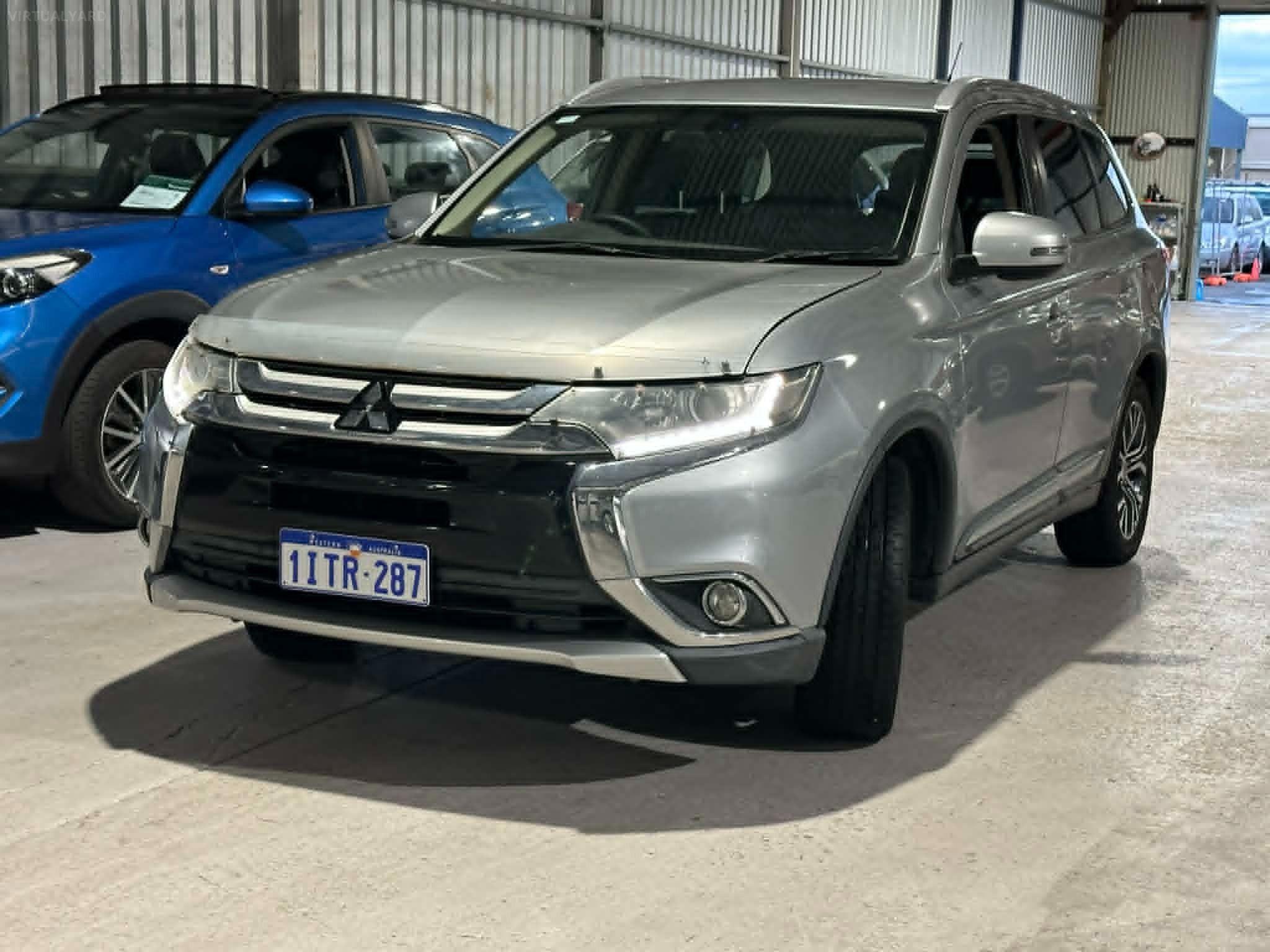 MITSUBISHI OUTLANDER