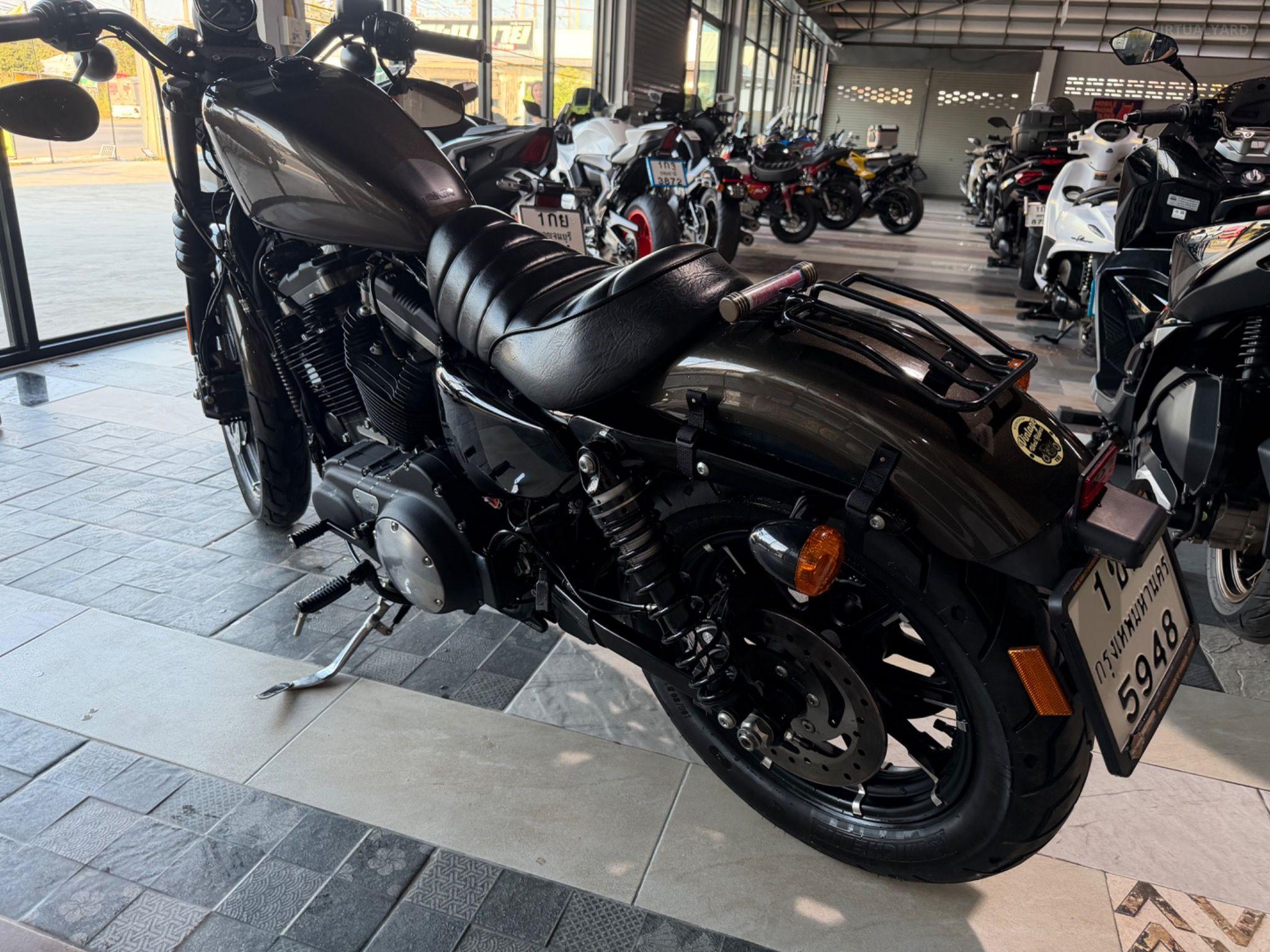 HARLEY DAVIDSON 883 IRON