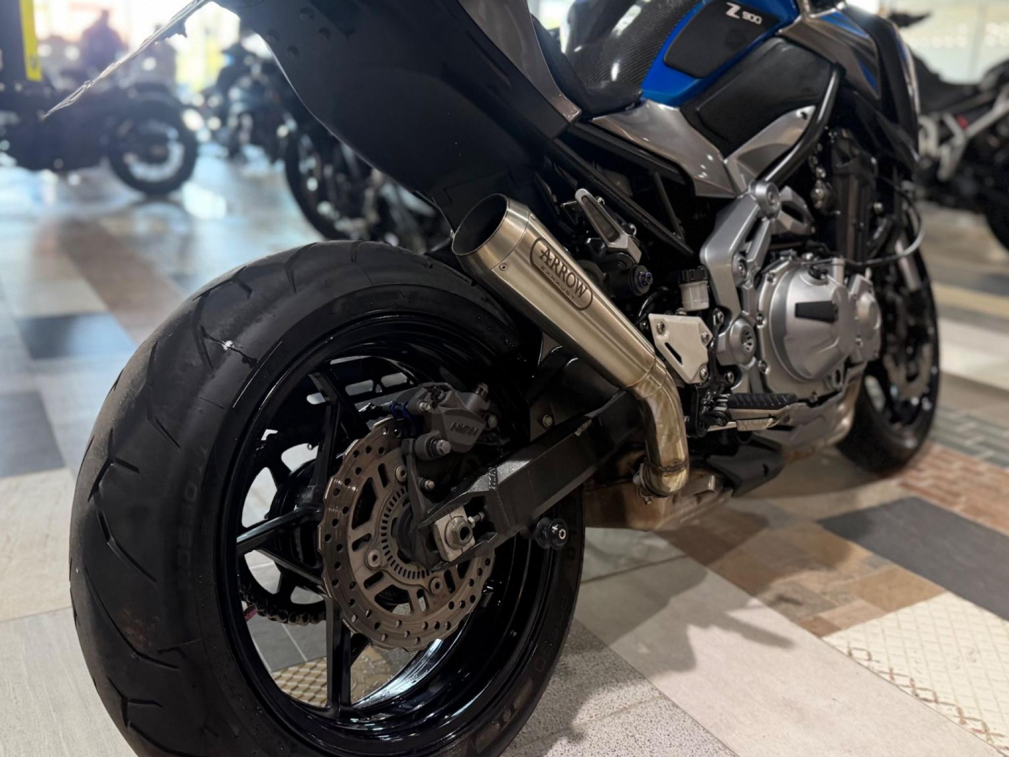 KAWASAKI Z900 ABS
