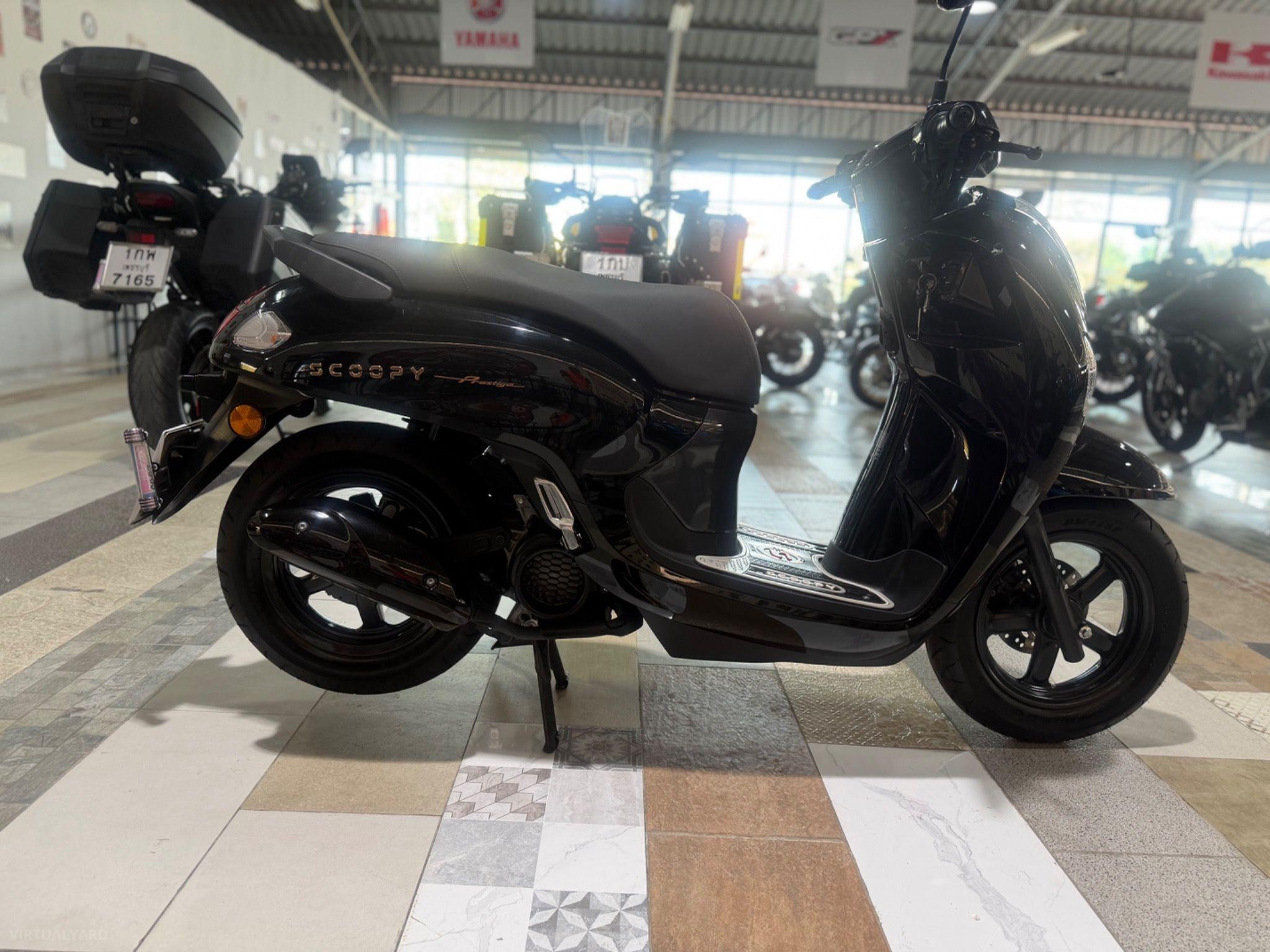 HONDA SCOOPY I PRESTIGE