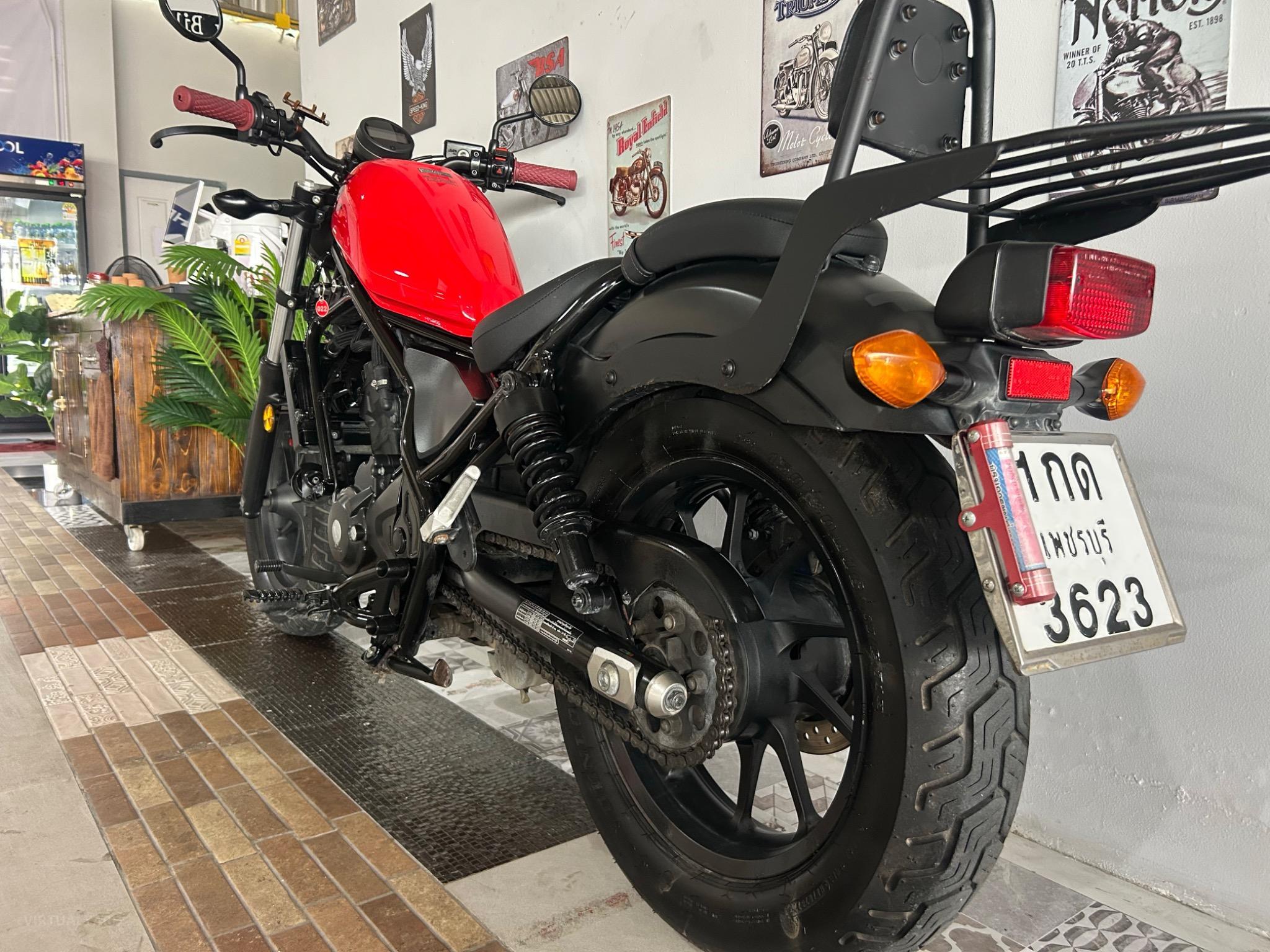 HONDA REBEL 300 ABS