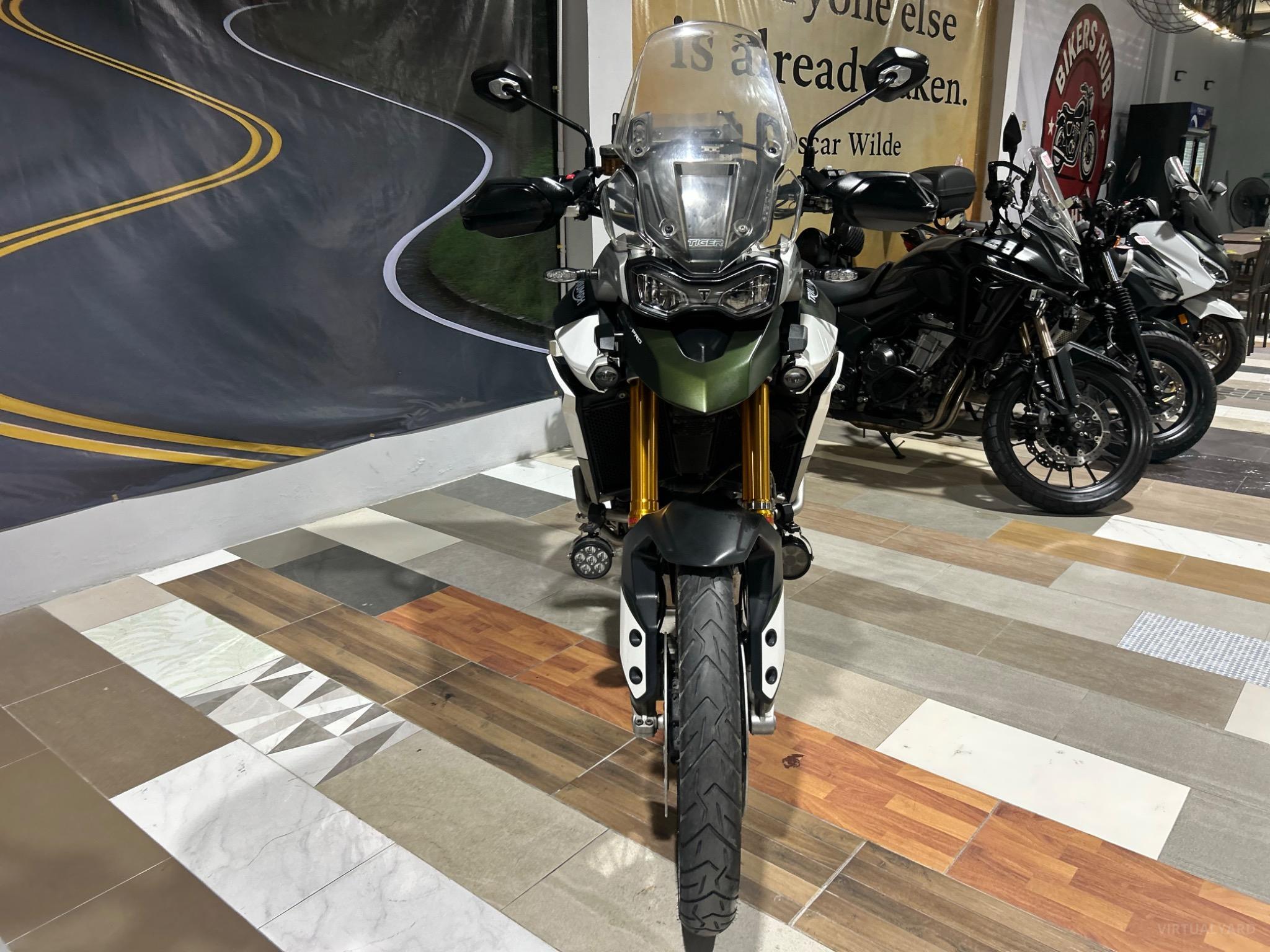 TRIUMPH TIGER EXPLORER RALLY PRO 900