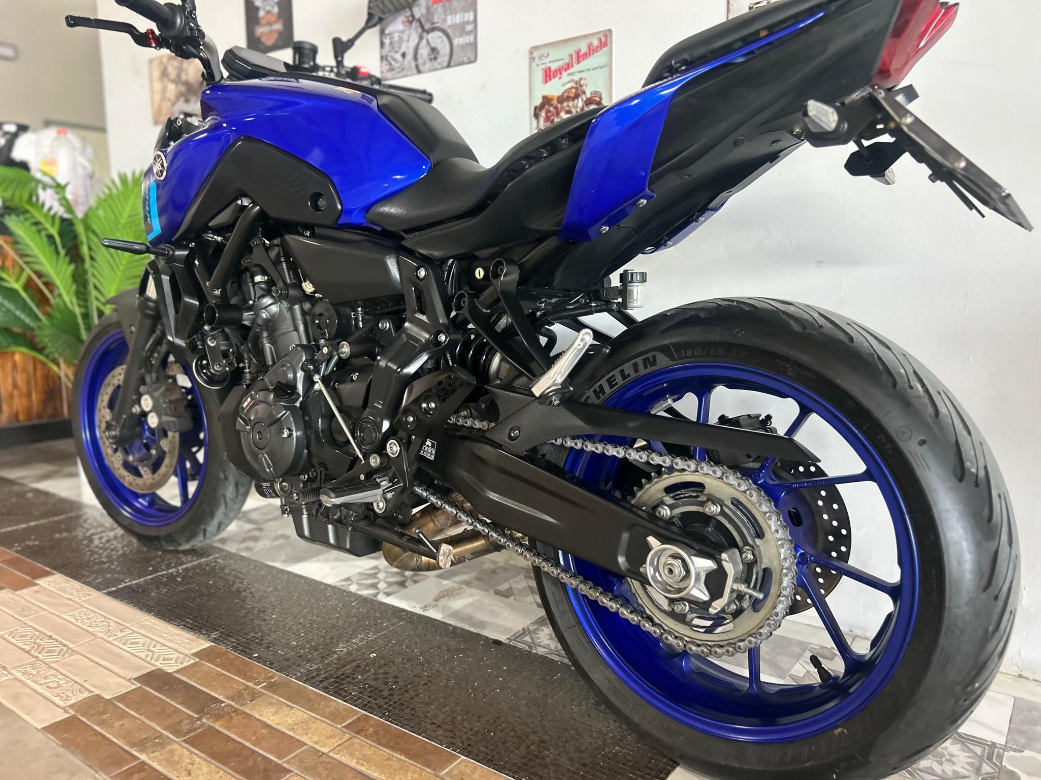 YAMAHA MT-07