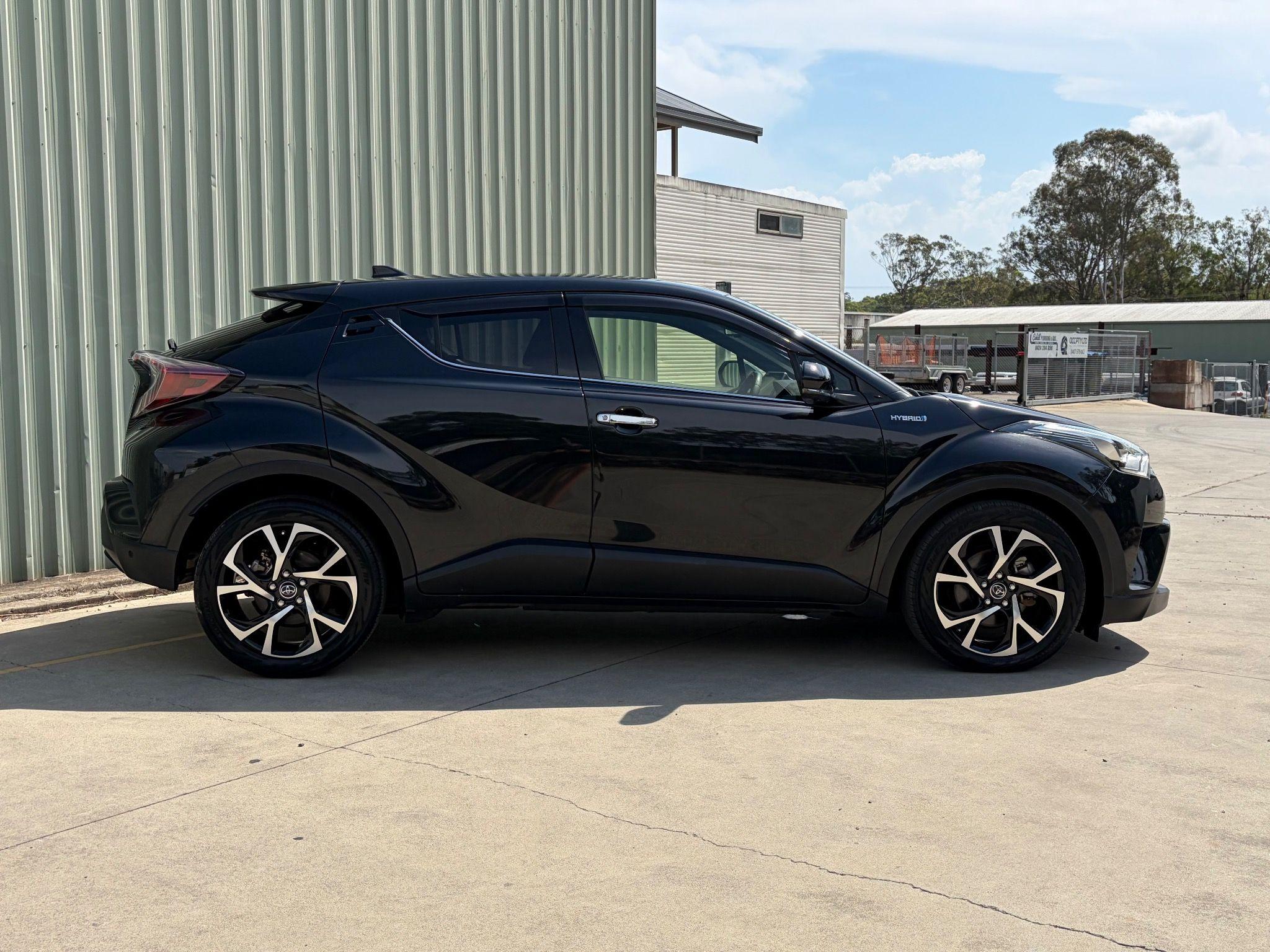TOYOTA C-HR