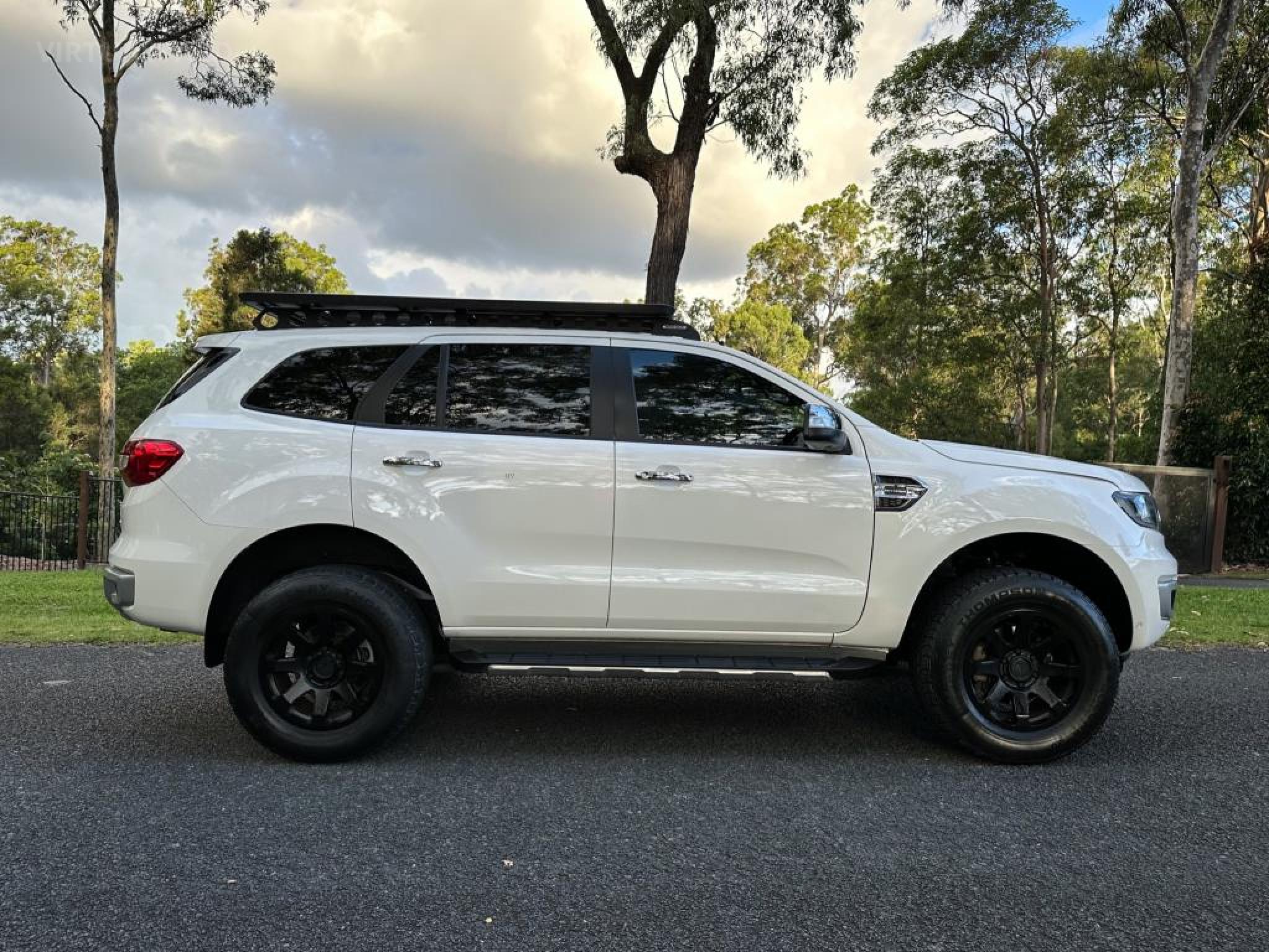 FORD EVEREST