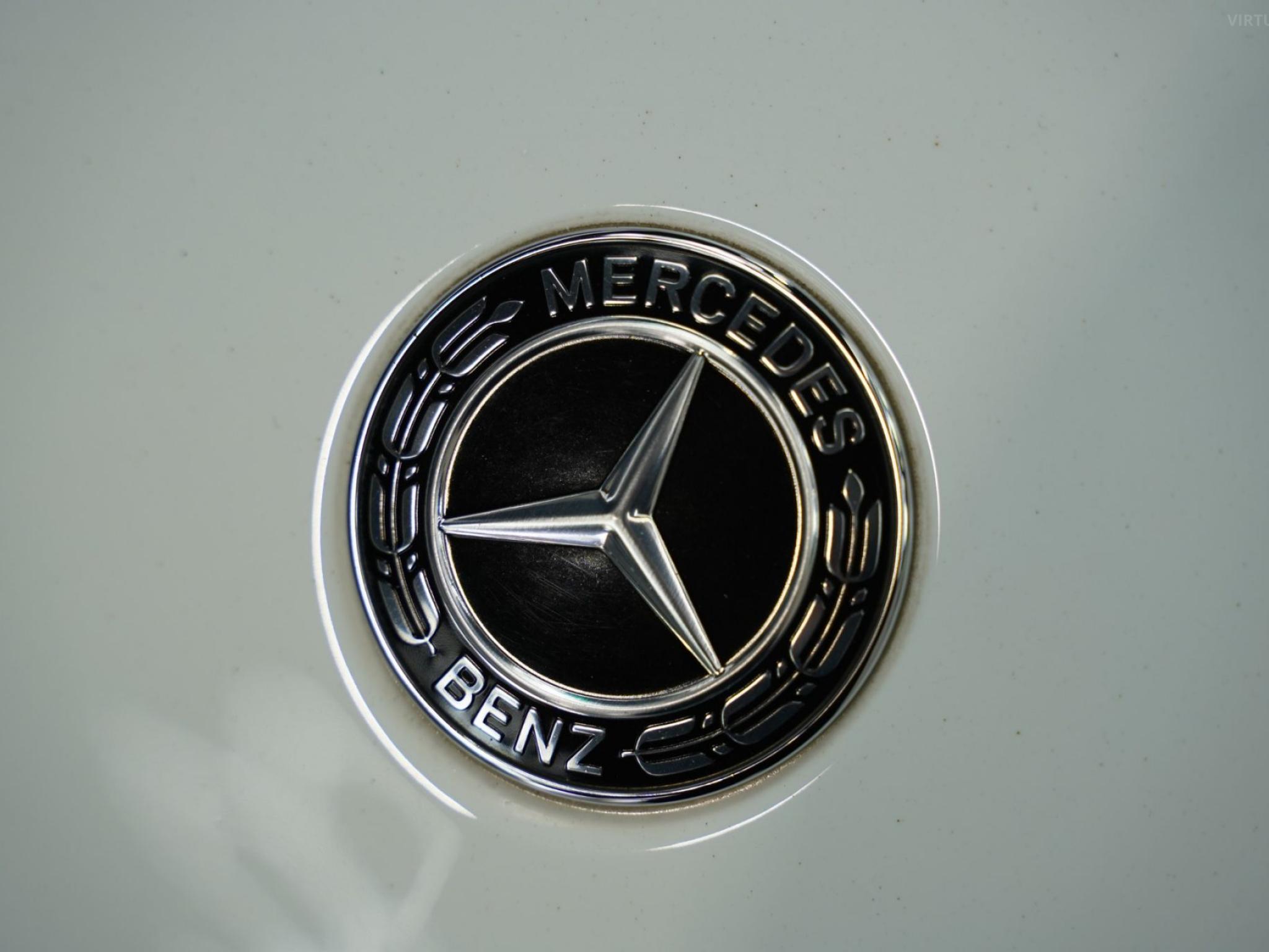 MERCEDES-BENZ A200
