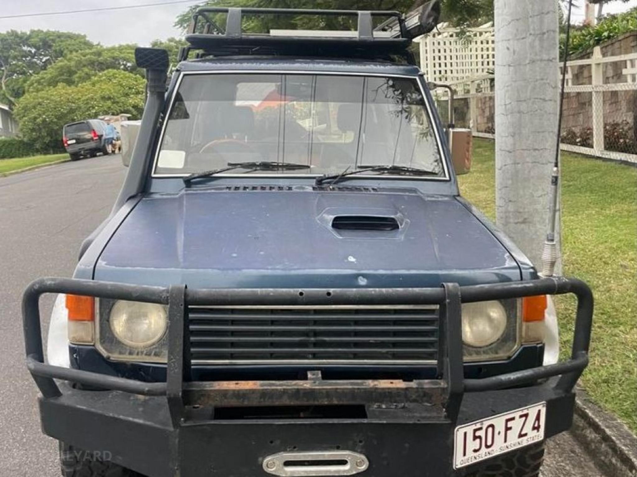 MITSUBISHI PAJERO