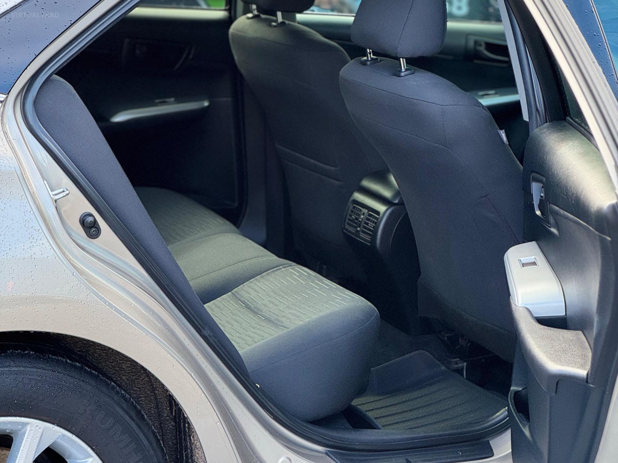 TOYOTA CAMRY