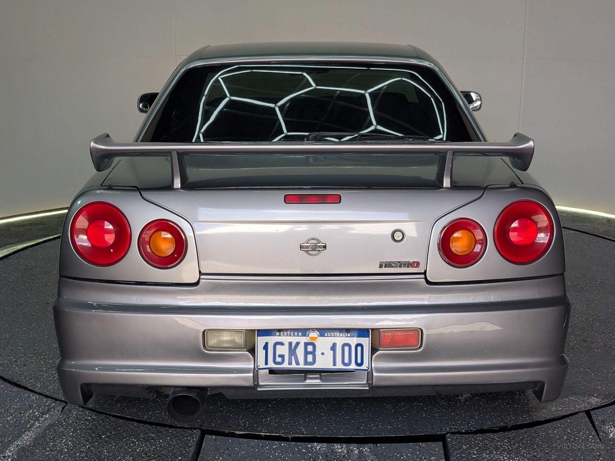 NISSAN SKYLINE