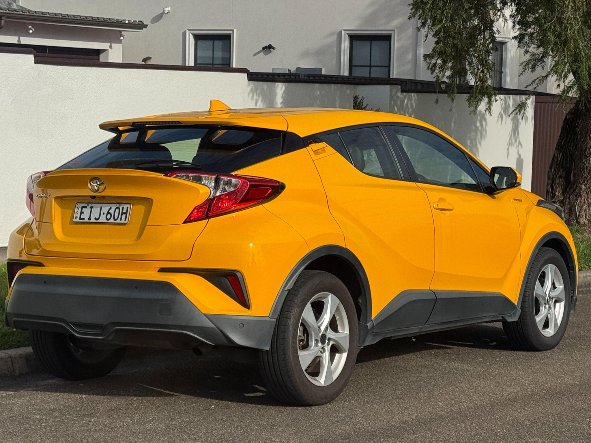 TOYOTA C-HR