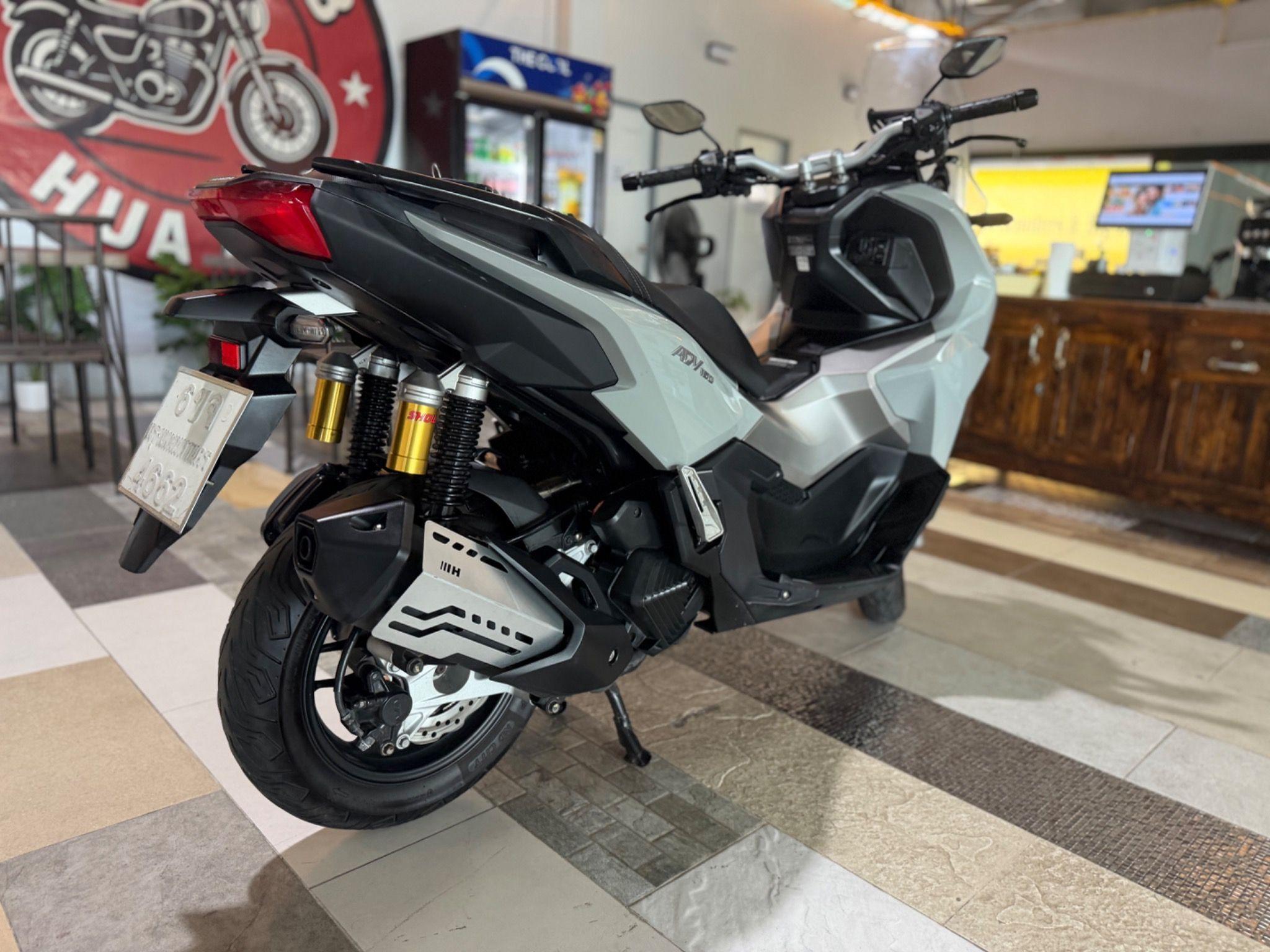 HONDA ADV 160 ABS