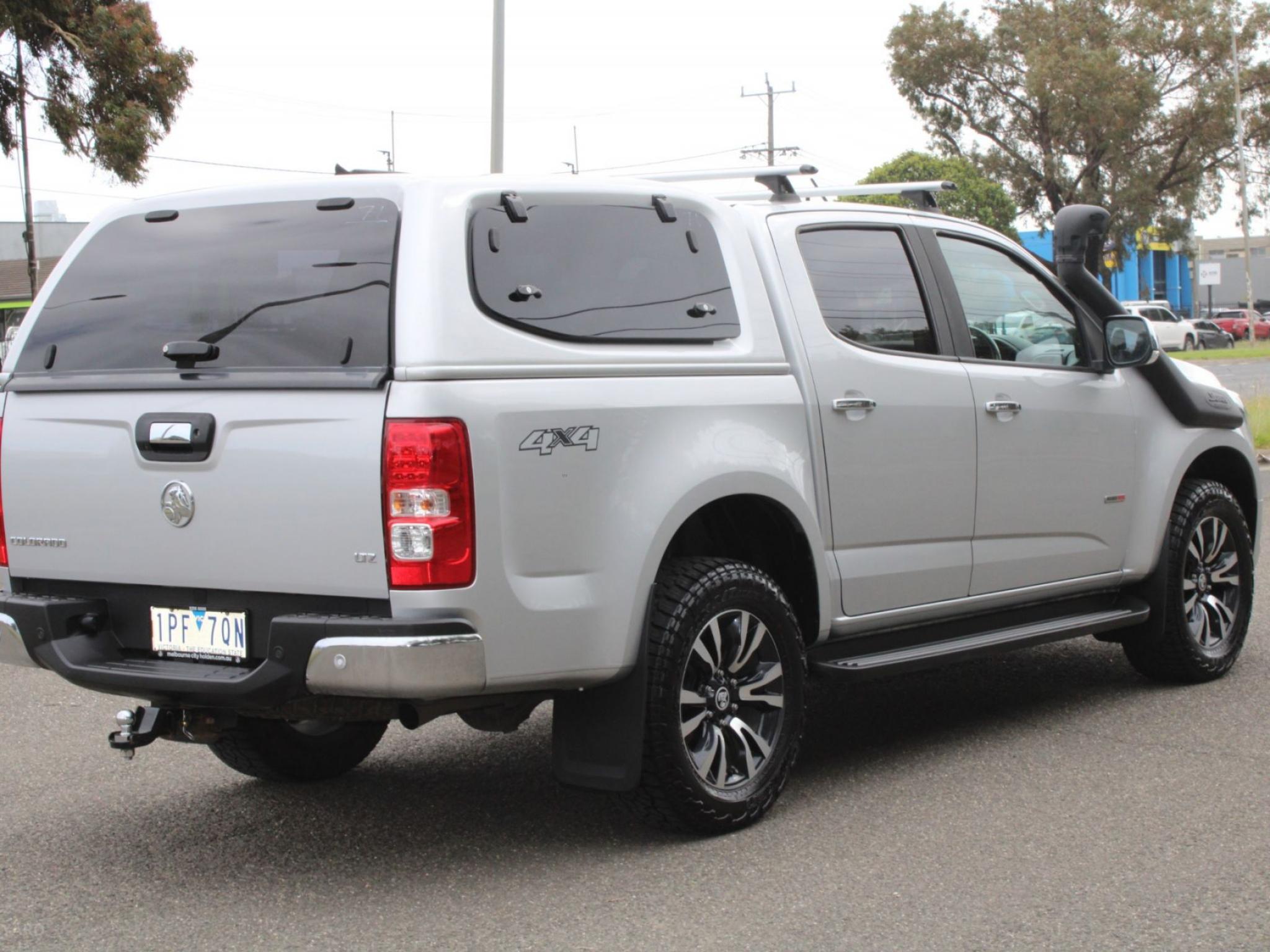 HOLDEN COLORADO