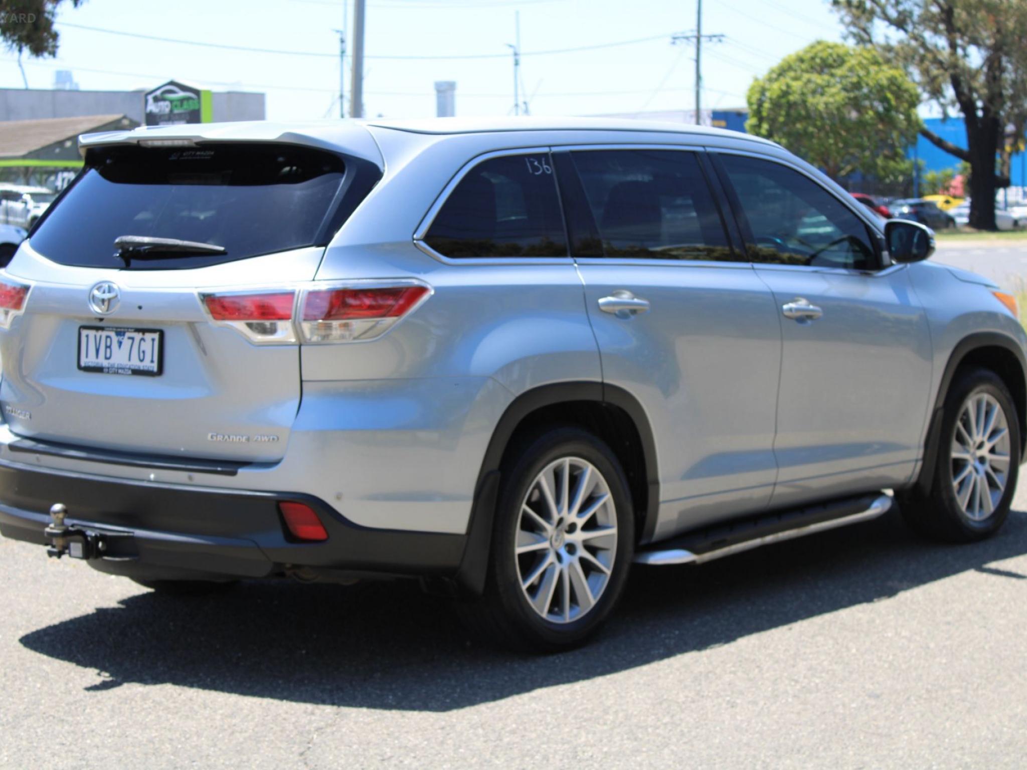 TOYOTA KLUGER