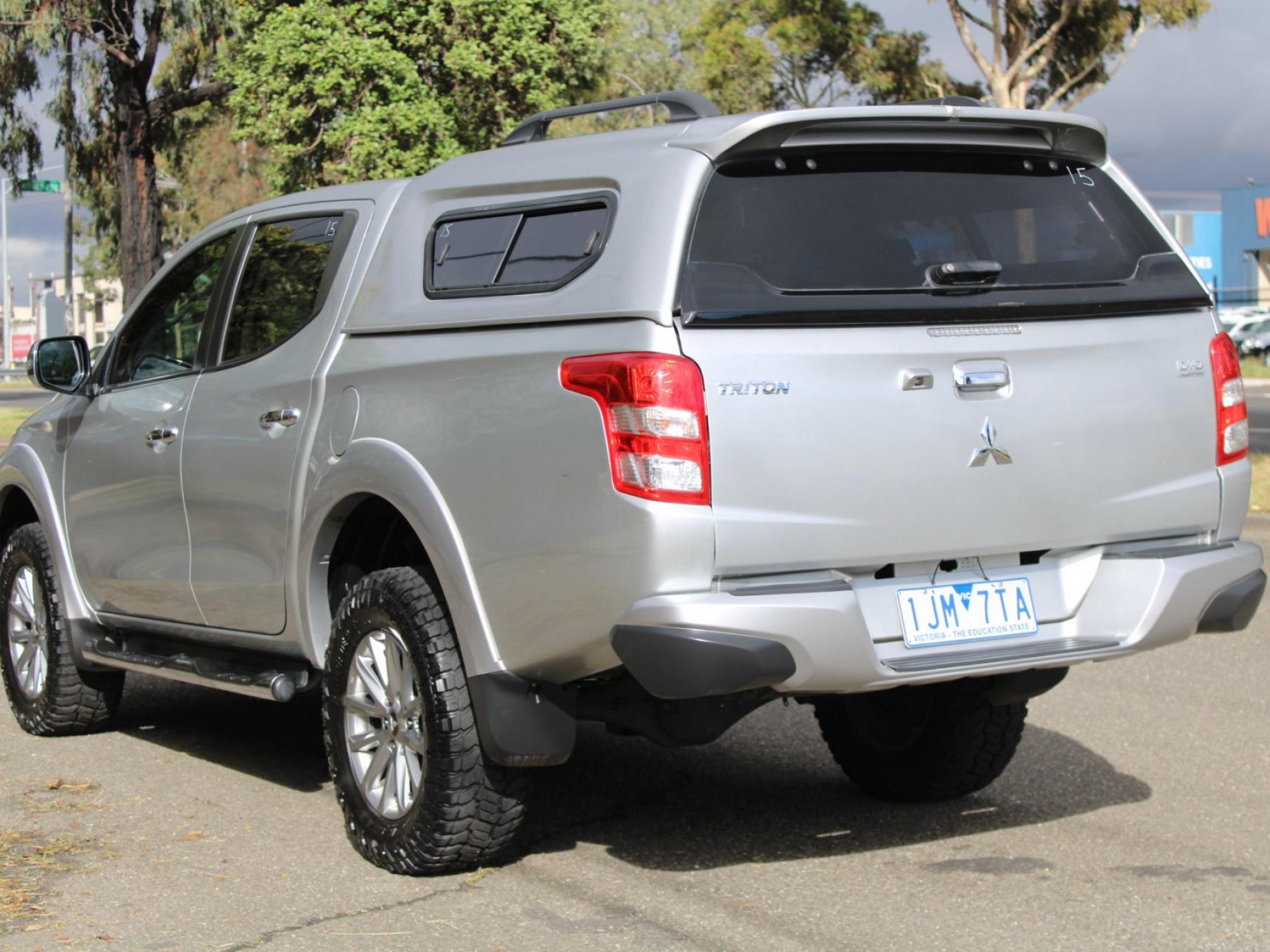 MITSUBISHI TRITON
