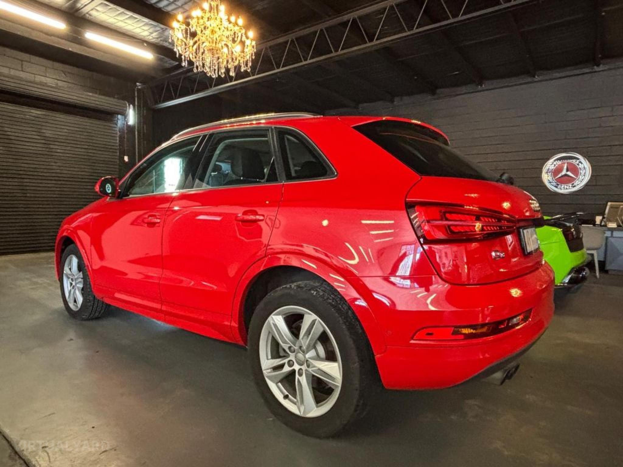 AUDI Q3