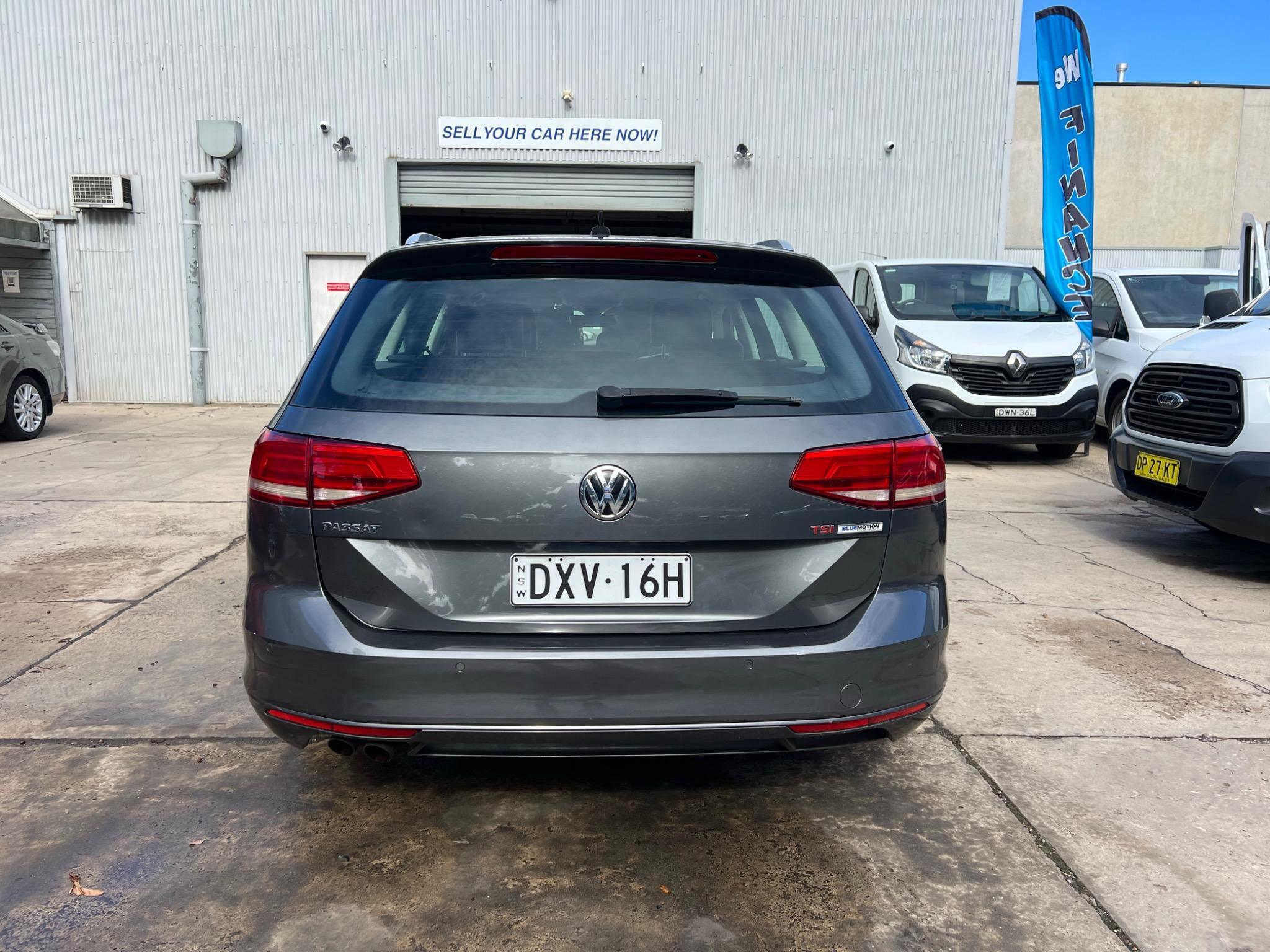VOLKSWAGEN PASSAT