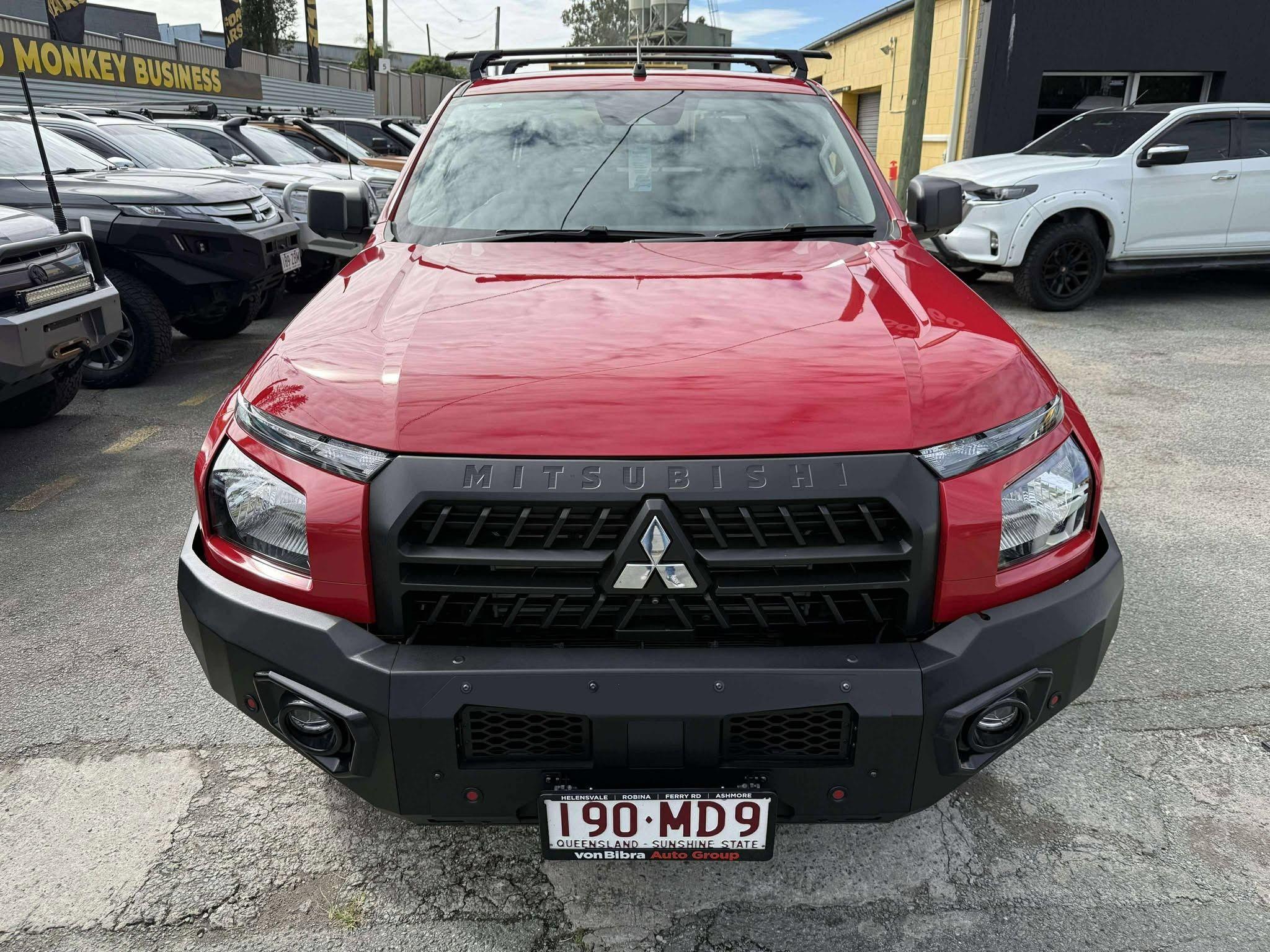 MITSUBISHI TRITON