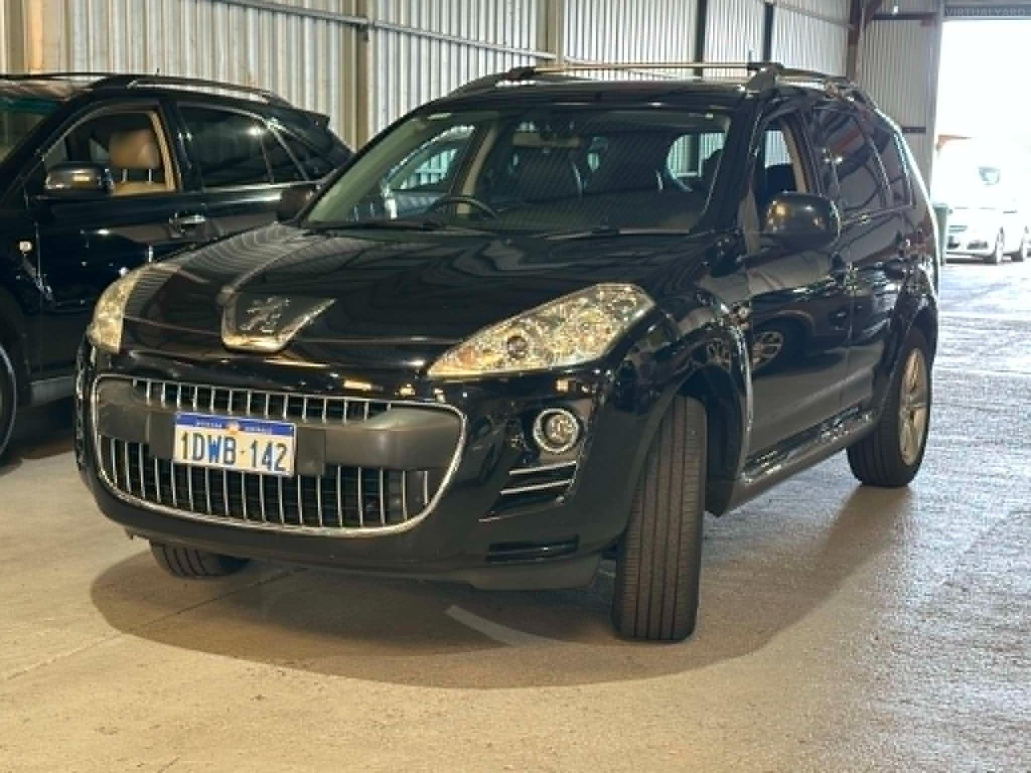 PEUGEOT 4007