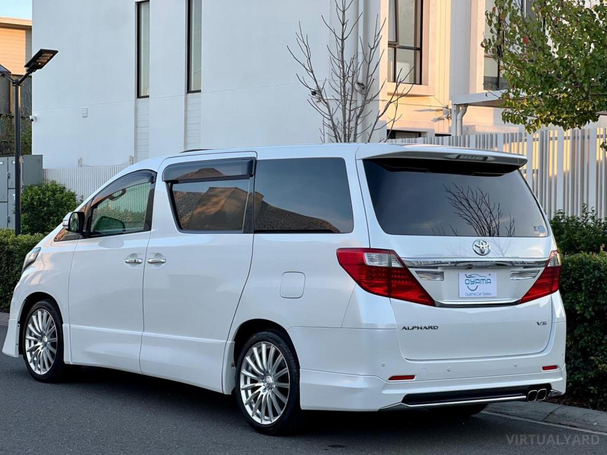 TOYOTA ALPHARD