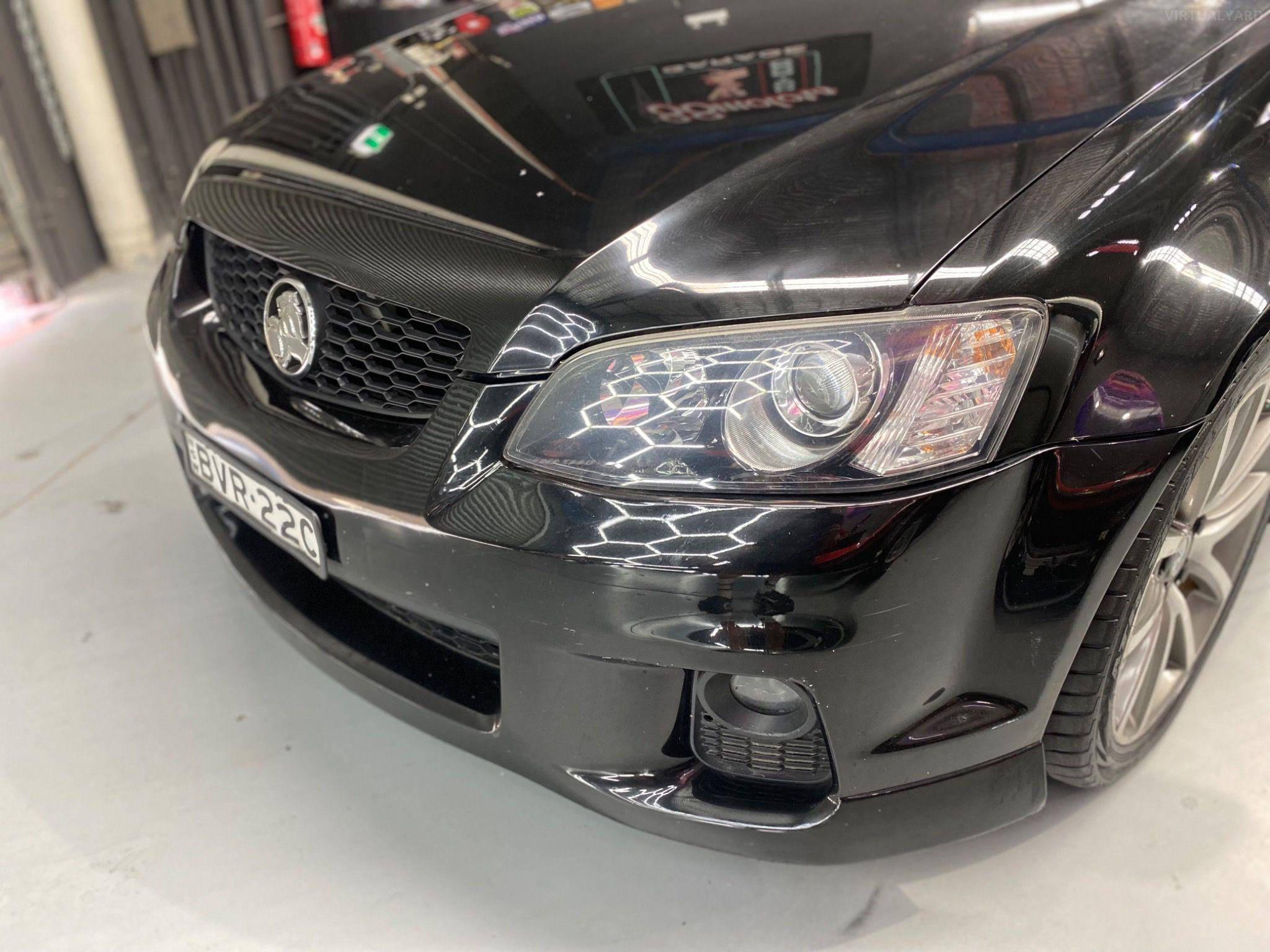 HOLDEN COMMODORE