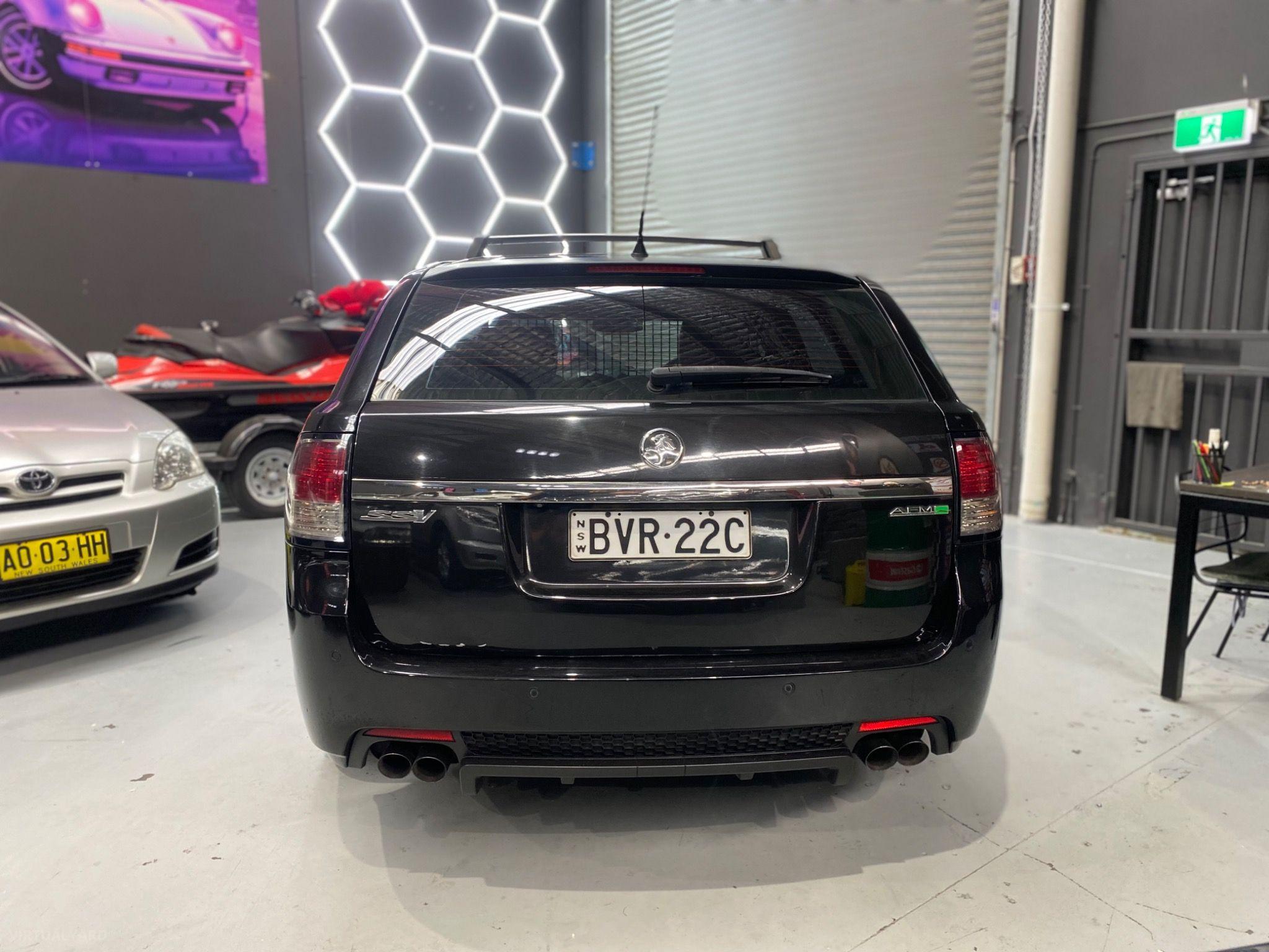 HOLDEN COMMODORE