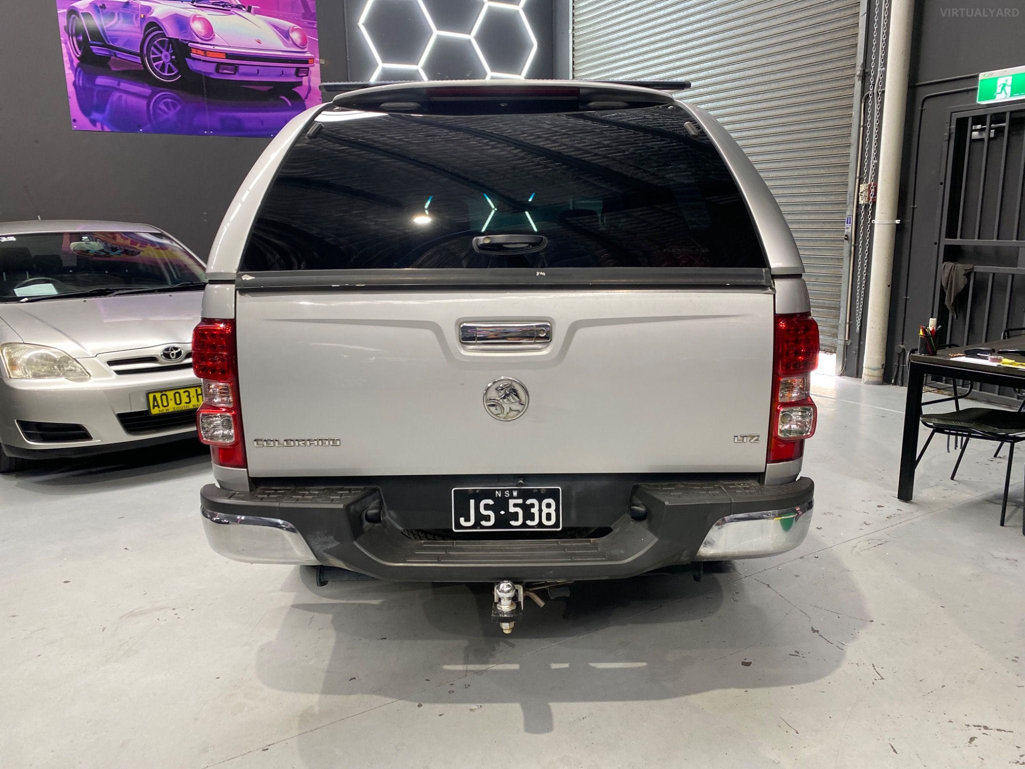 HOLDEN COLORADO
