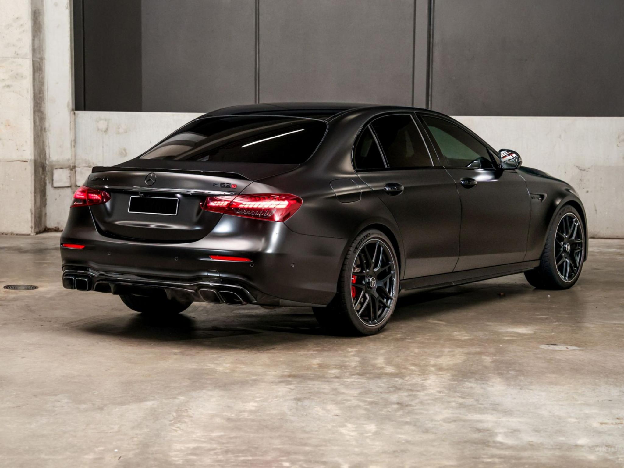 MERCEDES-BENZ E Class