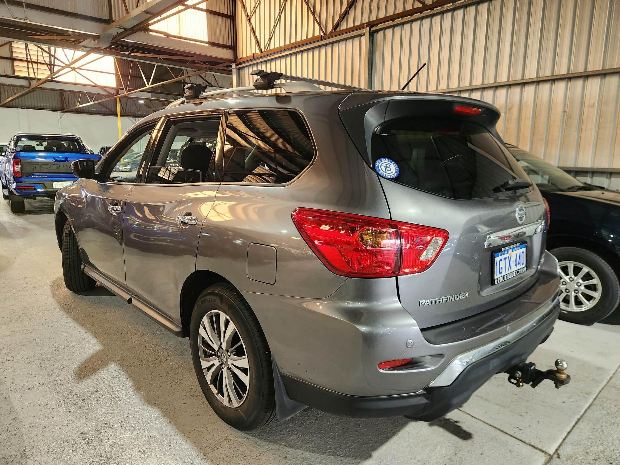 NISSAN PATHFINDER