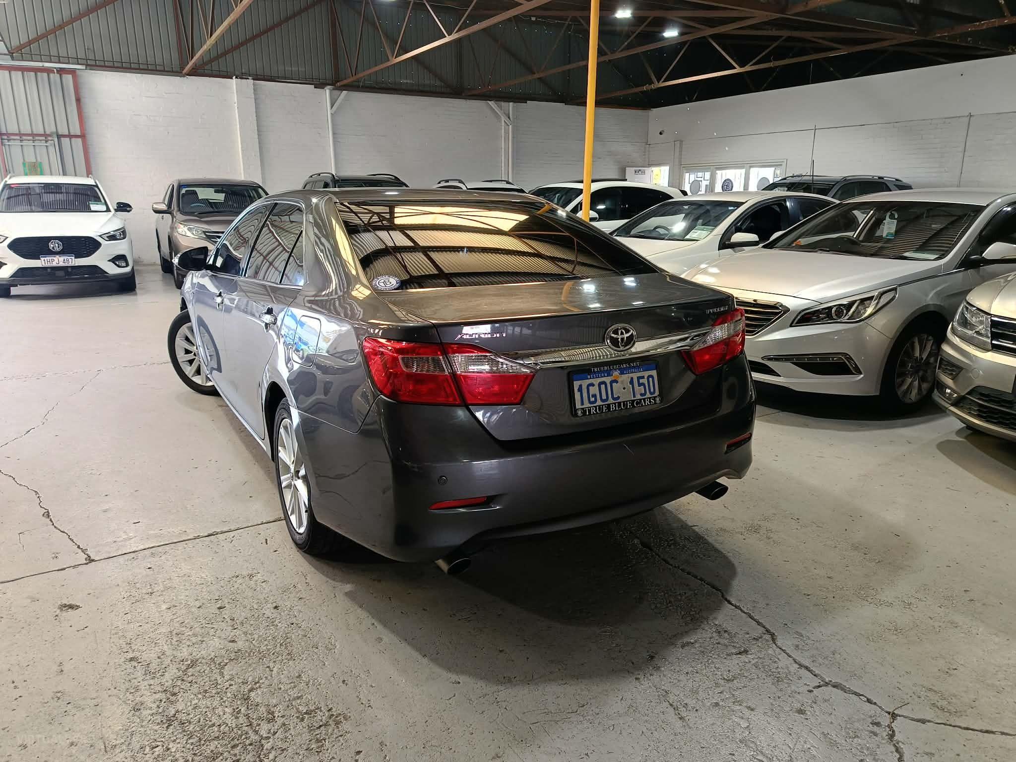 TOYOTA AURION