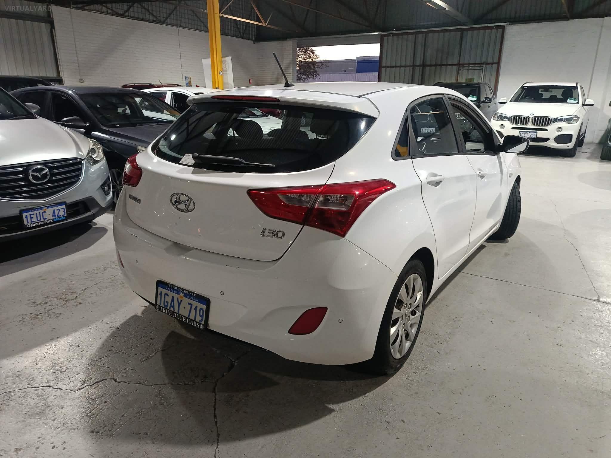 HYUNDAI i30