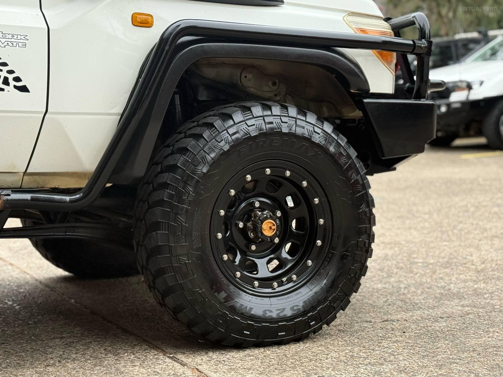 TOYOTA LANDCRUISER