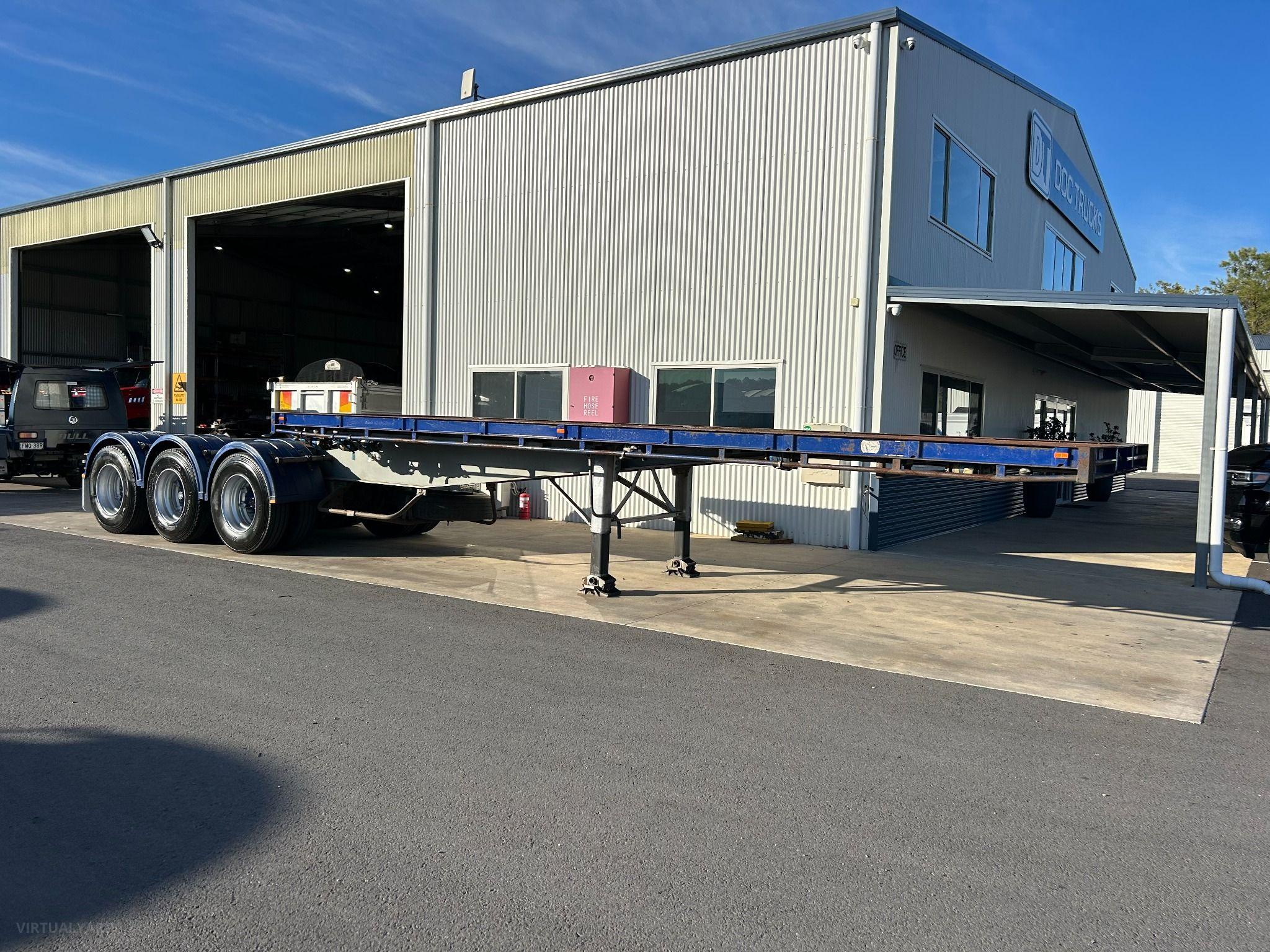 SOUTHERN CROSS TRI AXLE A TRAILER