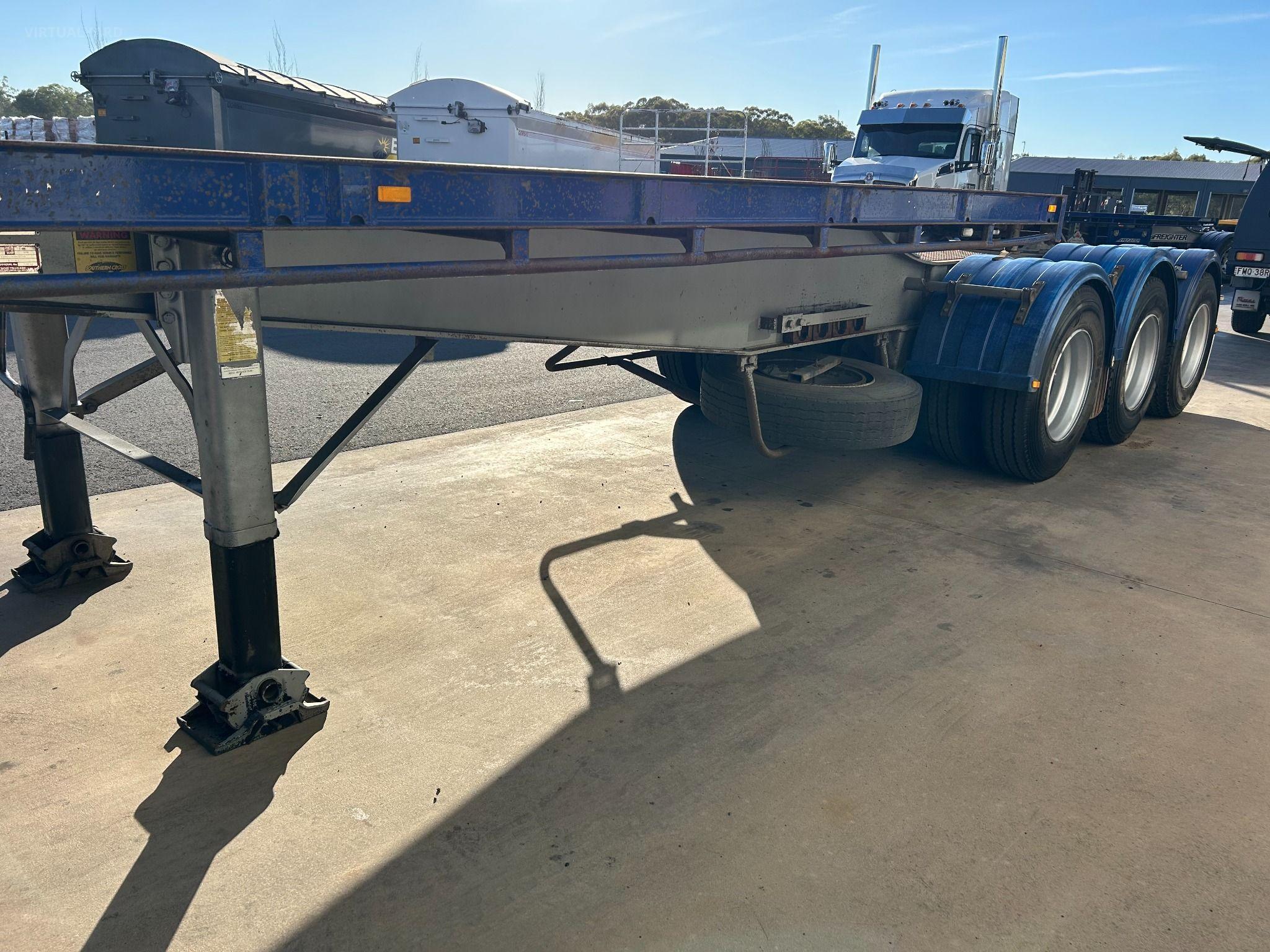 SOUTHERN CROSS TRI AXLE A TRAILER