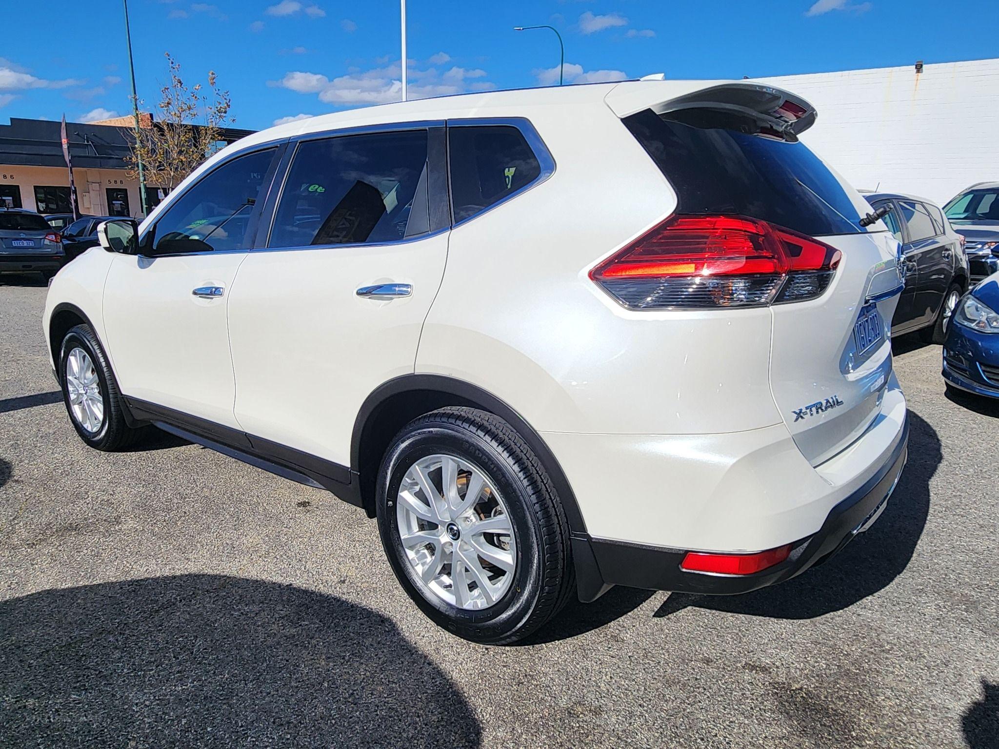 Nissan X-TRAIL