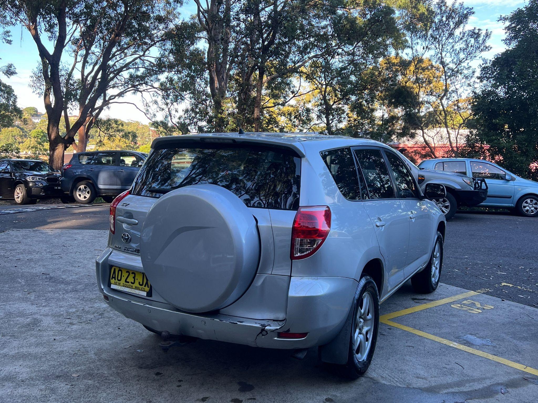 TOYOTA RAV4