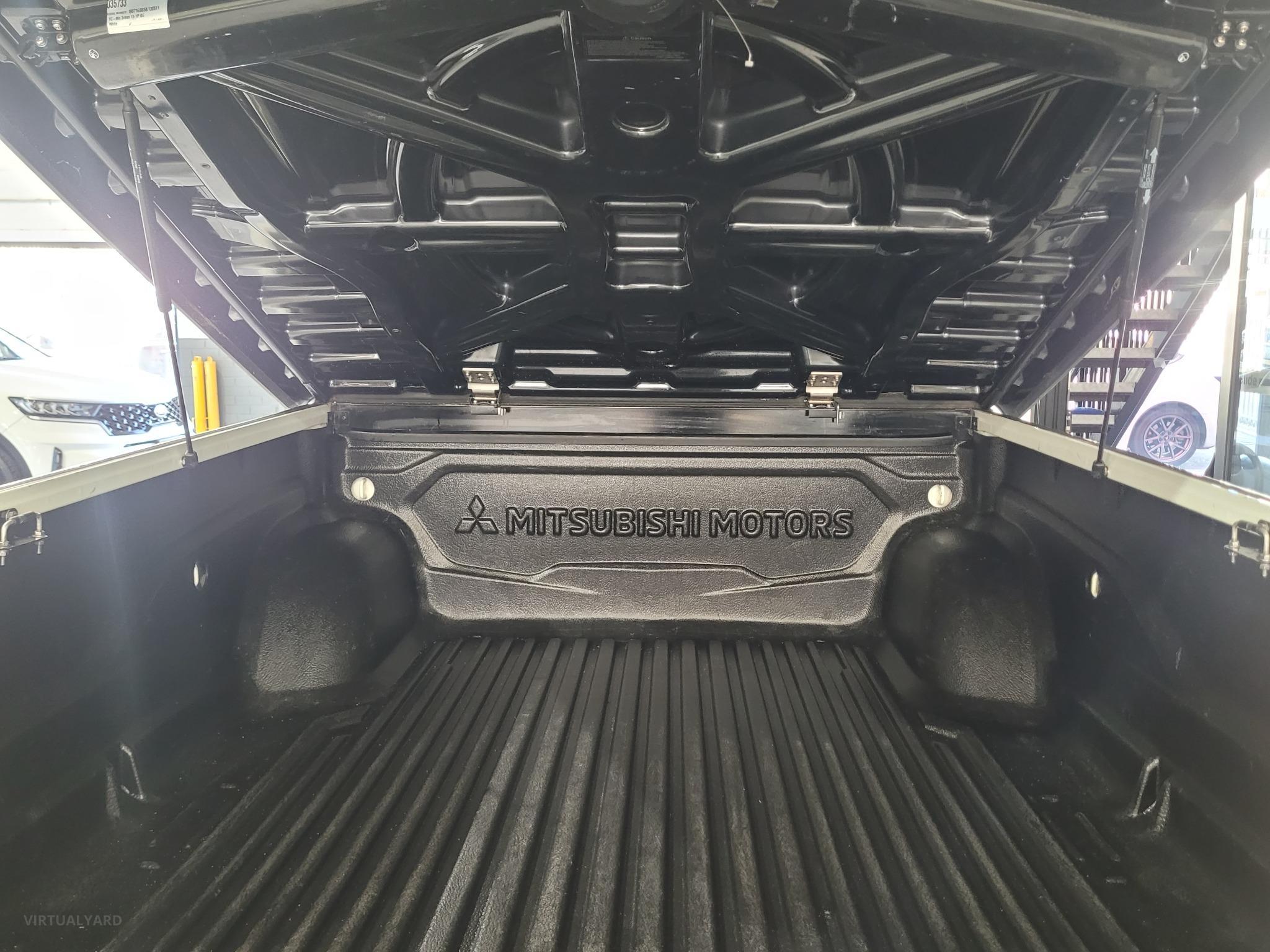 MITSUBISHI TRITON