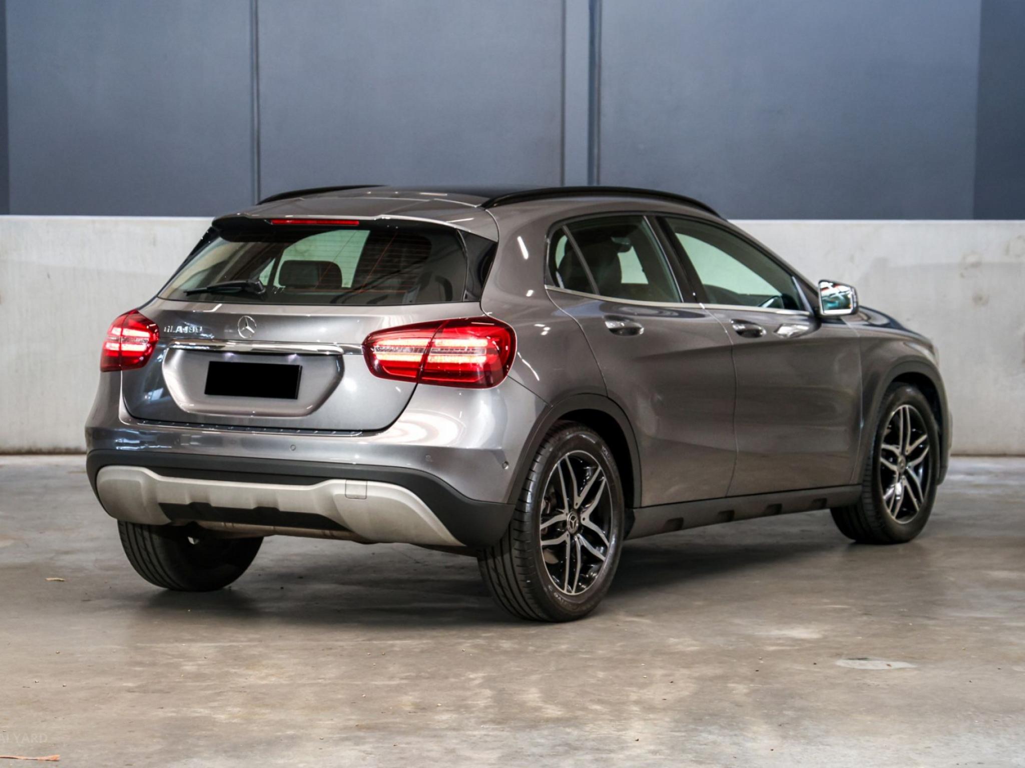 MERCEDES-BENZ GLA
