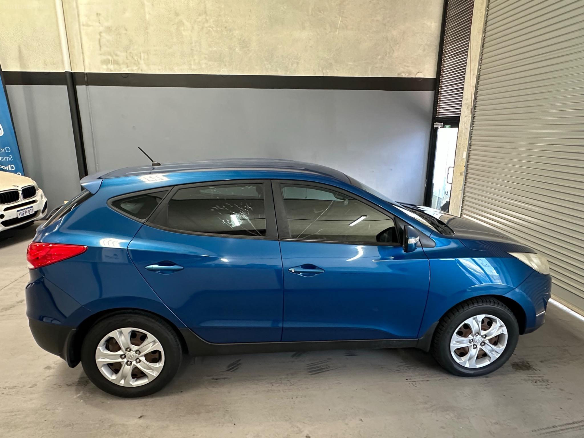 HYUNDAI iX35