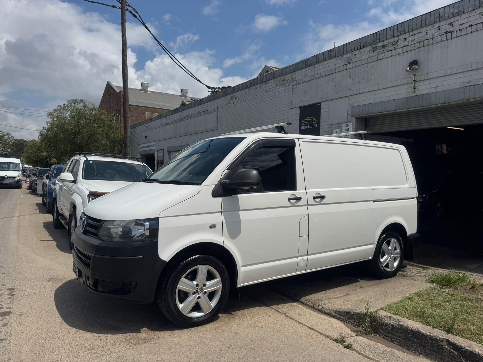 VOLKSWAGEN TRANSPORTER