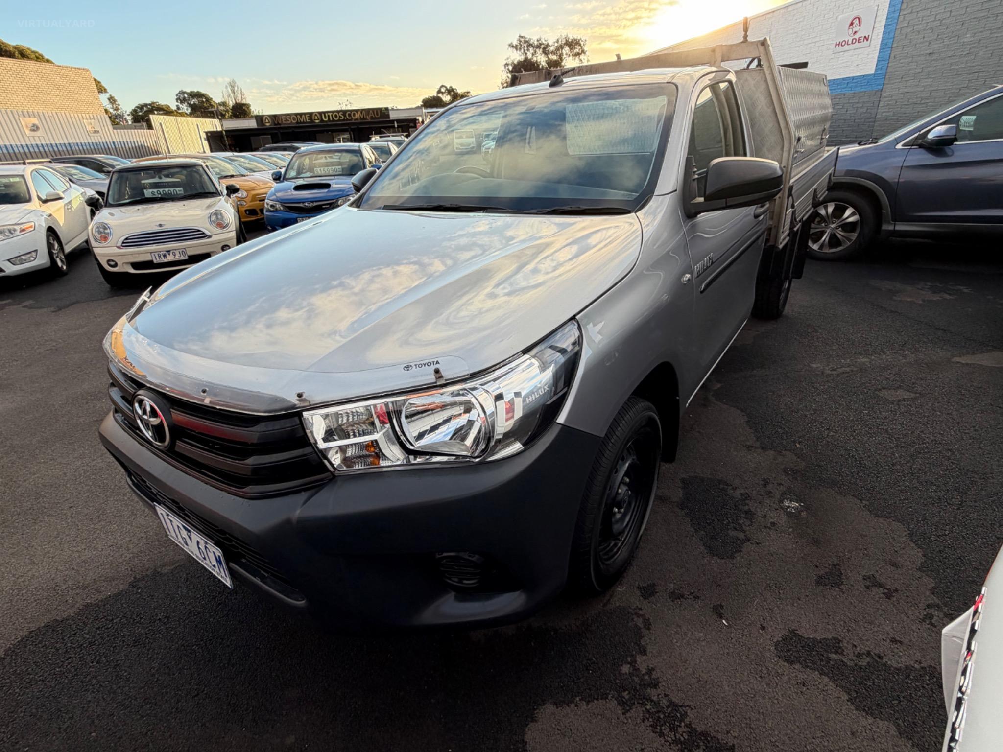 TOYOTA HILUX