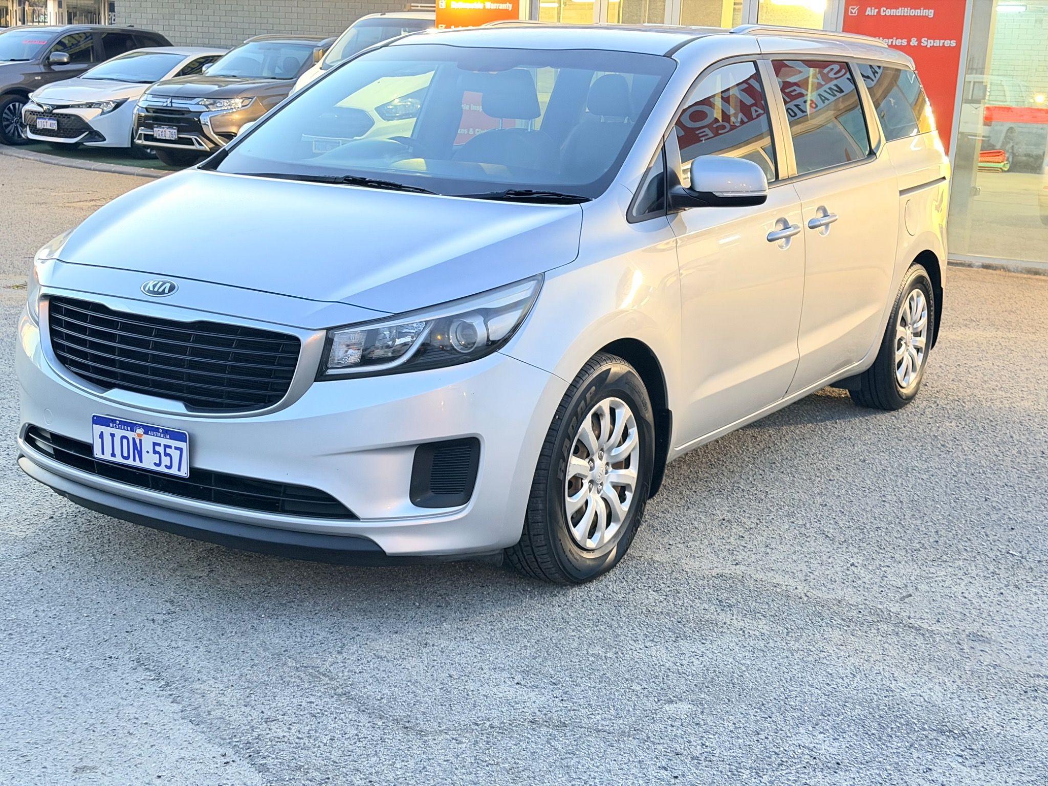 KIA CARNIVAL