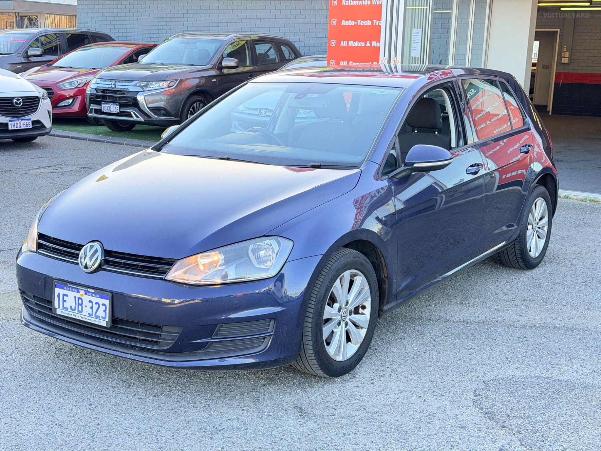 VOLKSWAGEN GOLF
