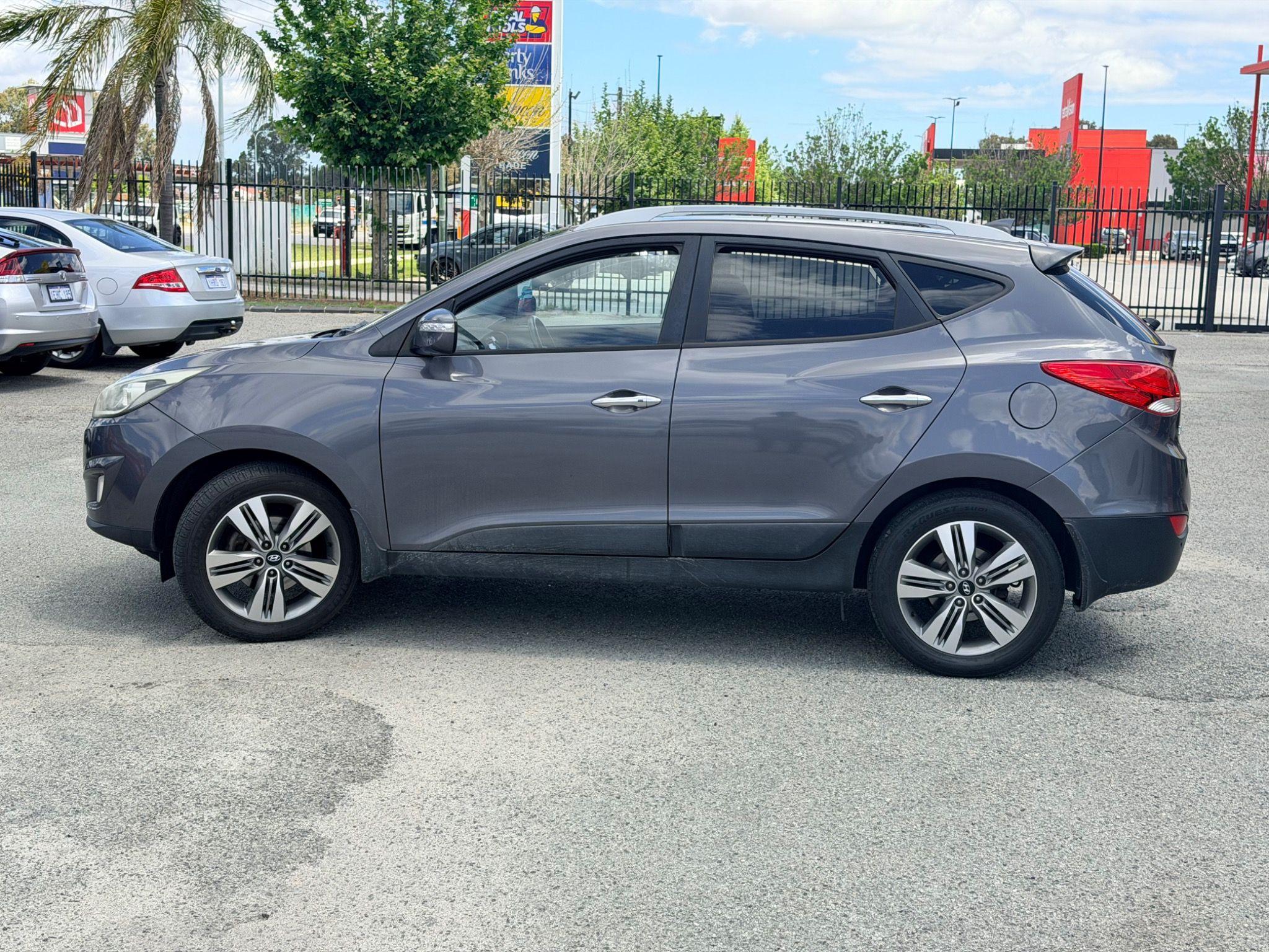 HYUNDAI iX35