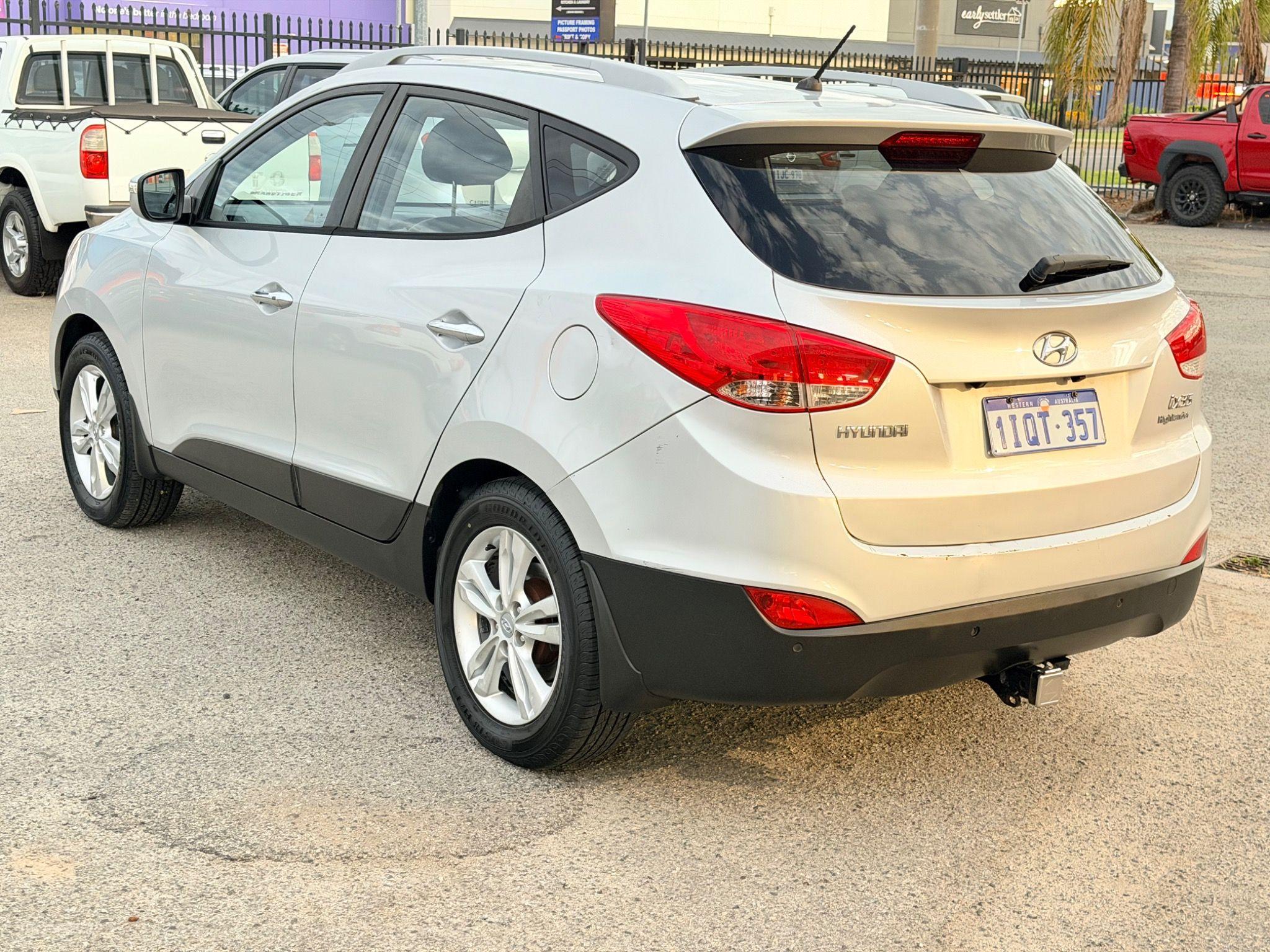 HYUNDAI iX35