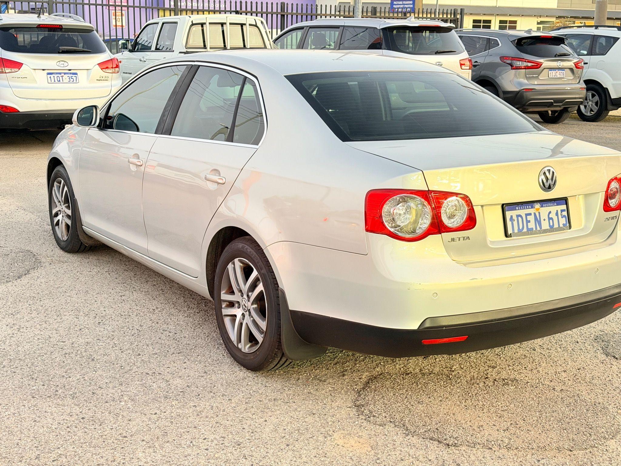 VOLKSWAGEN JETTA