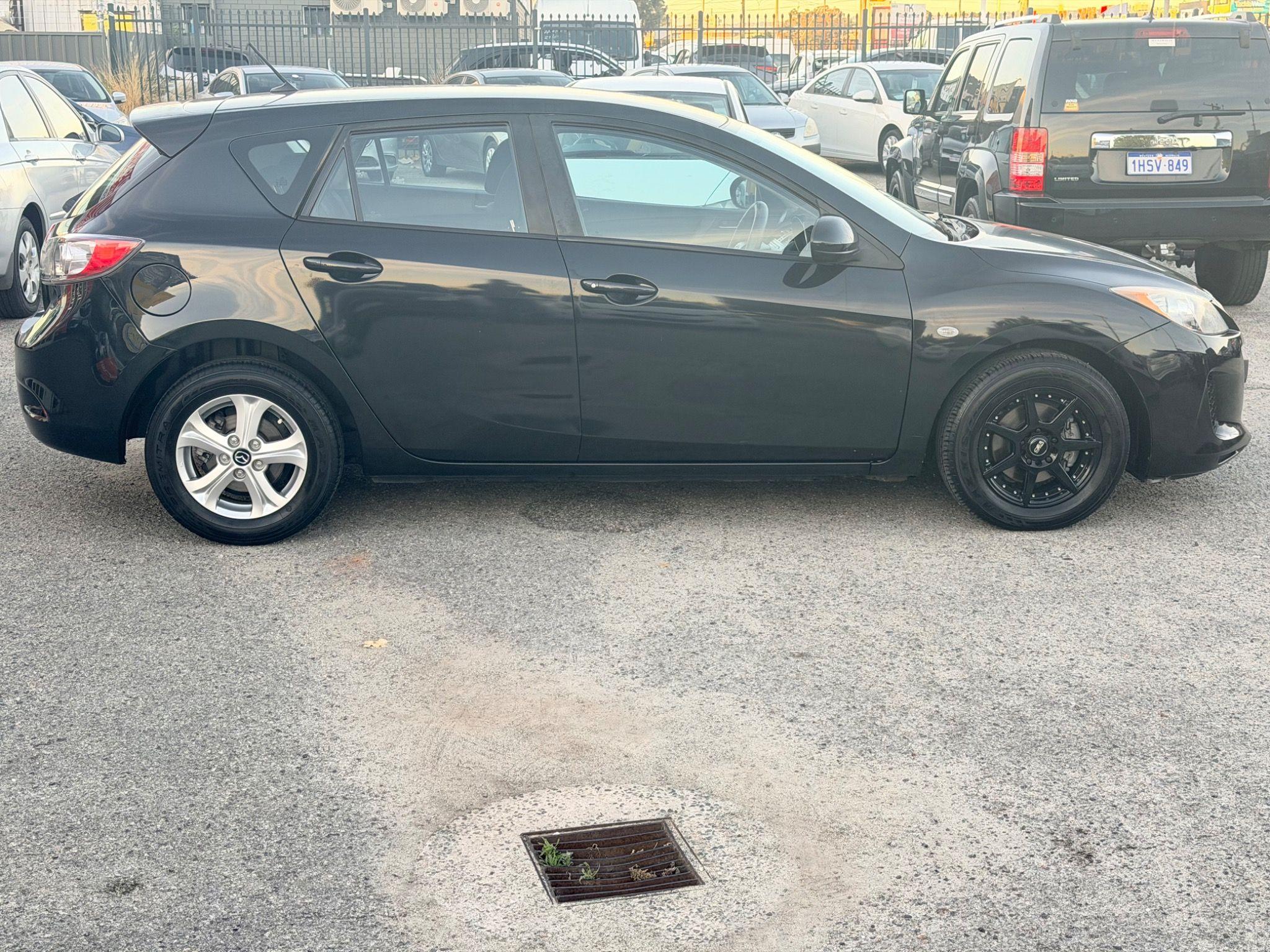 MAZDA MAZDA3