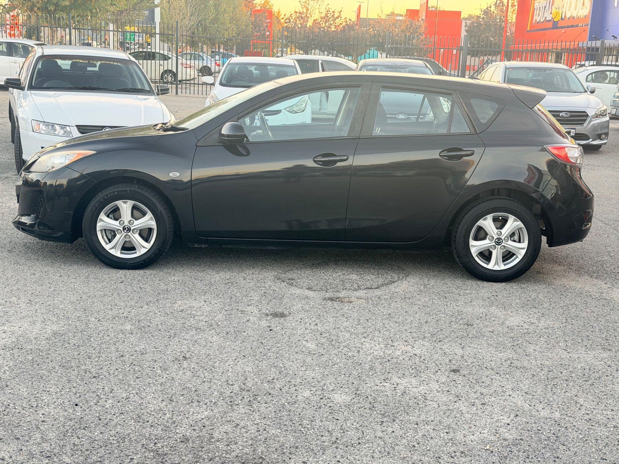 MAZDA MAZDA3