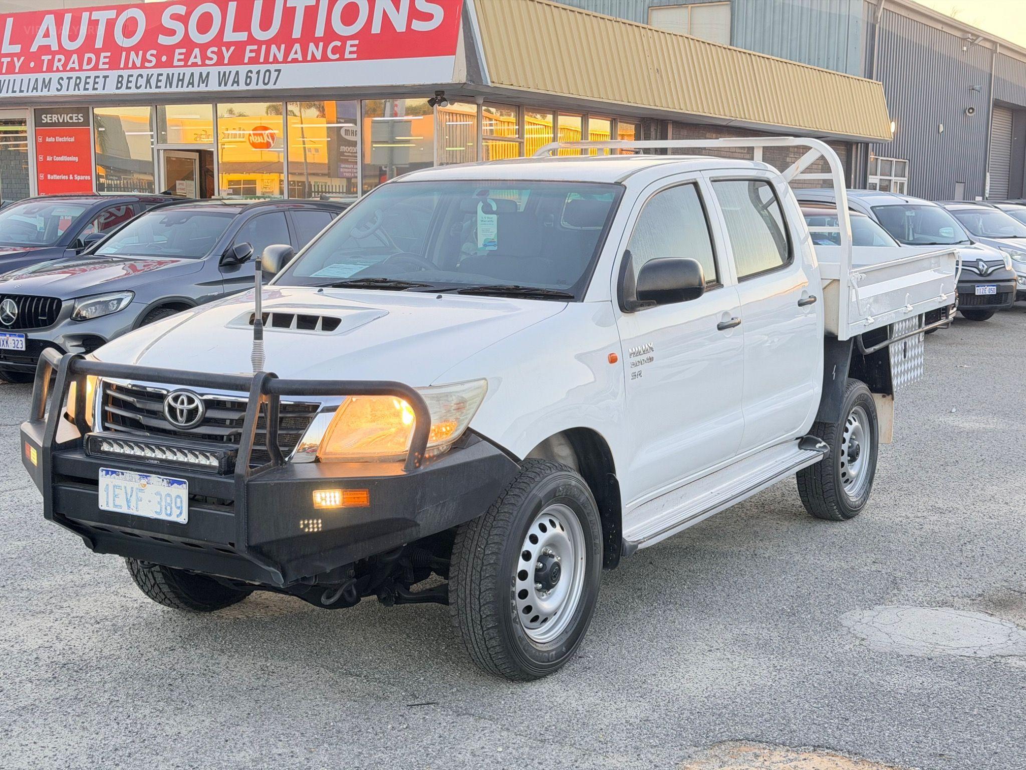 TOYOTA HILUX